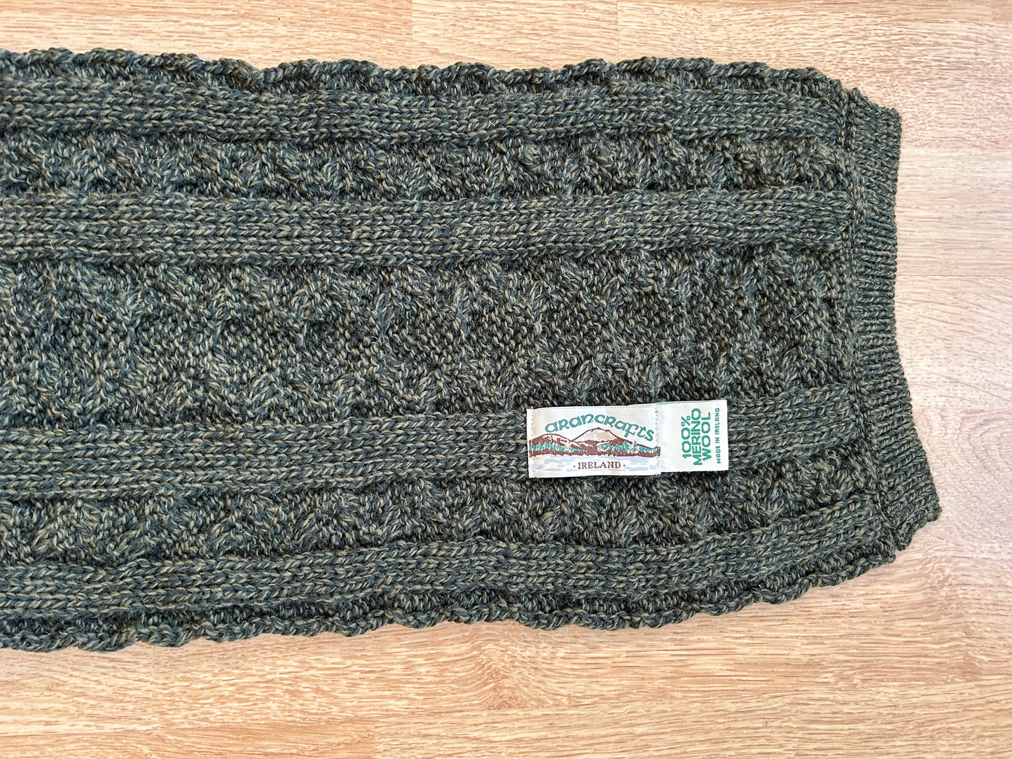 Khaki woolly scarf
