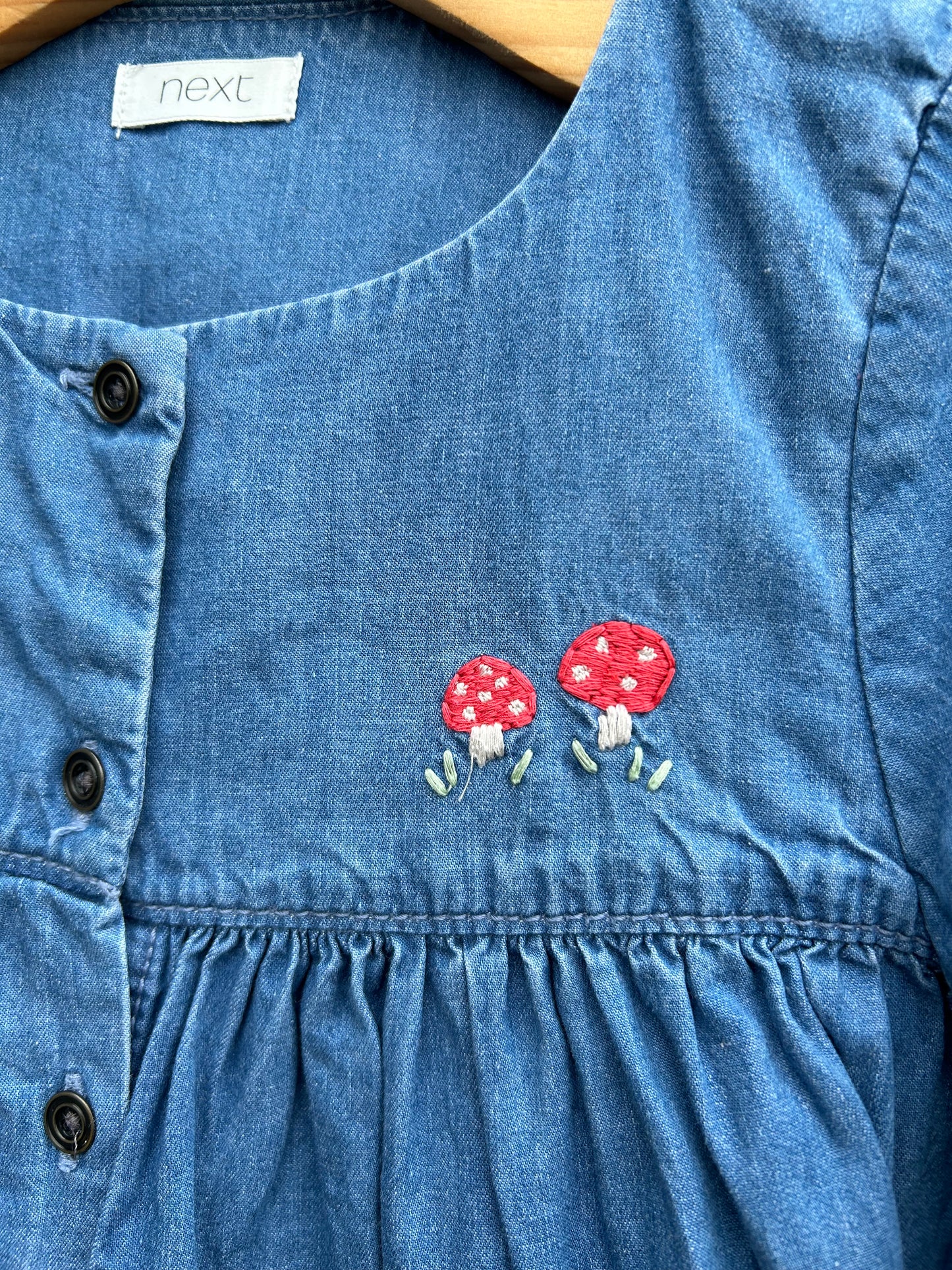 Denim dress with embroidery 3-4y (98-104cm)