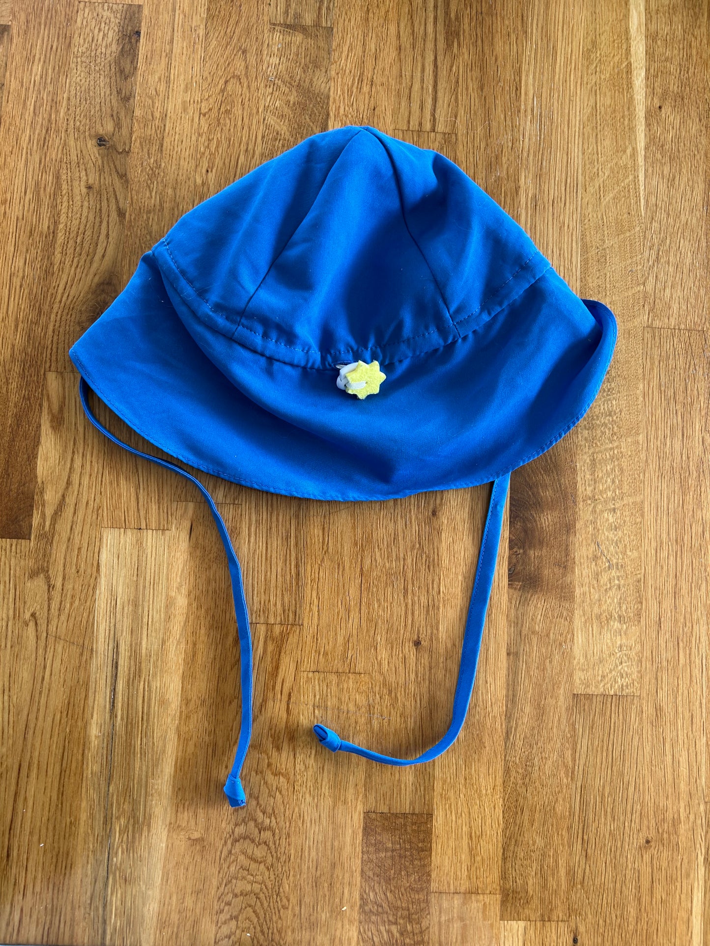 Blue sun hat 0-6m (56-68cm)