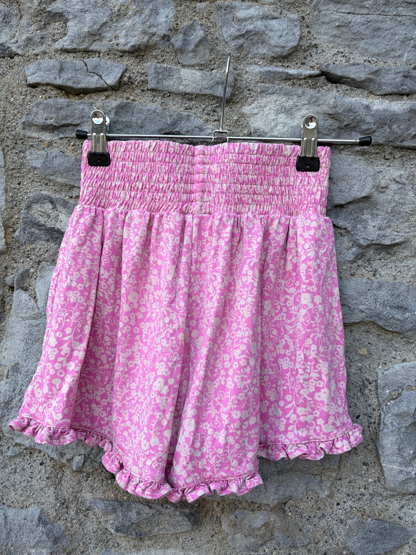 Pink floral shorts 7y (122cm)