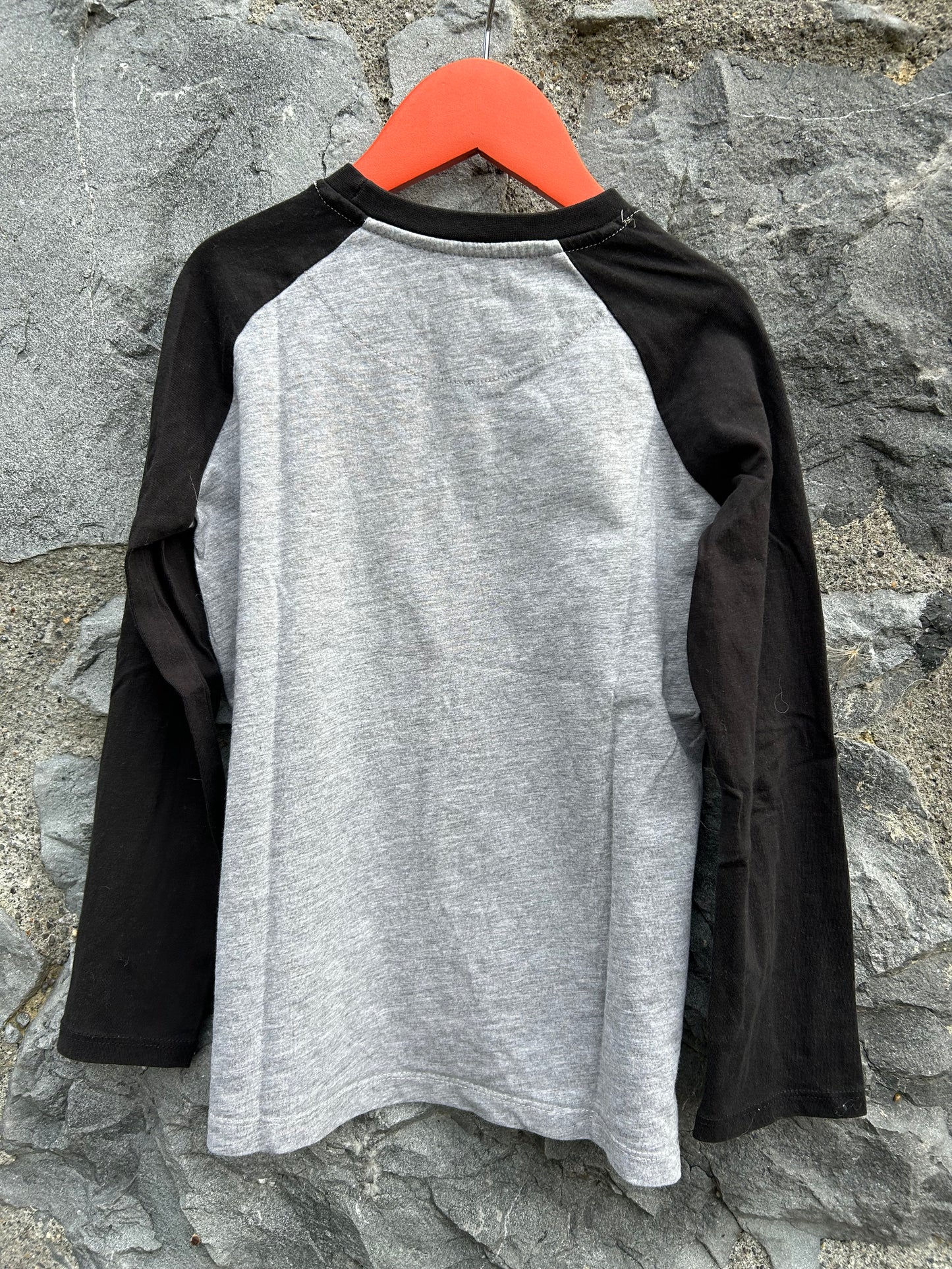 Vespas grey raglan top 7-8y (122-128cm)
