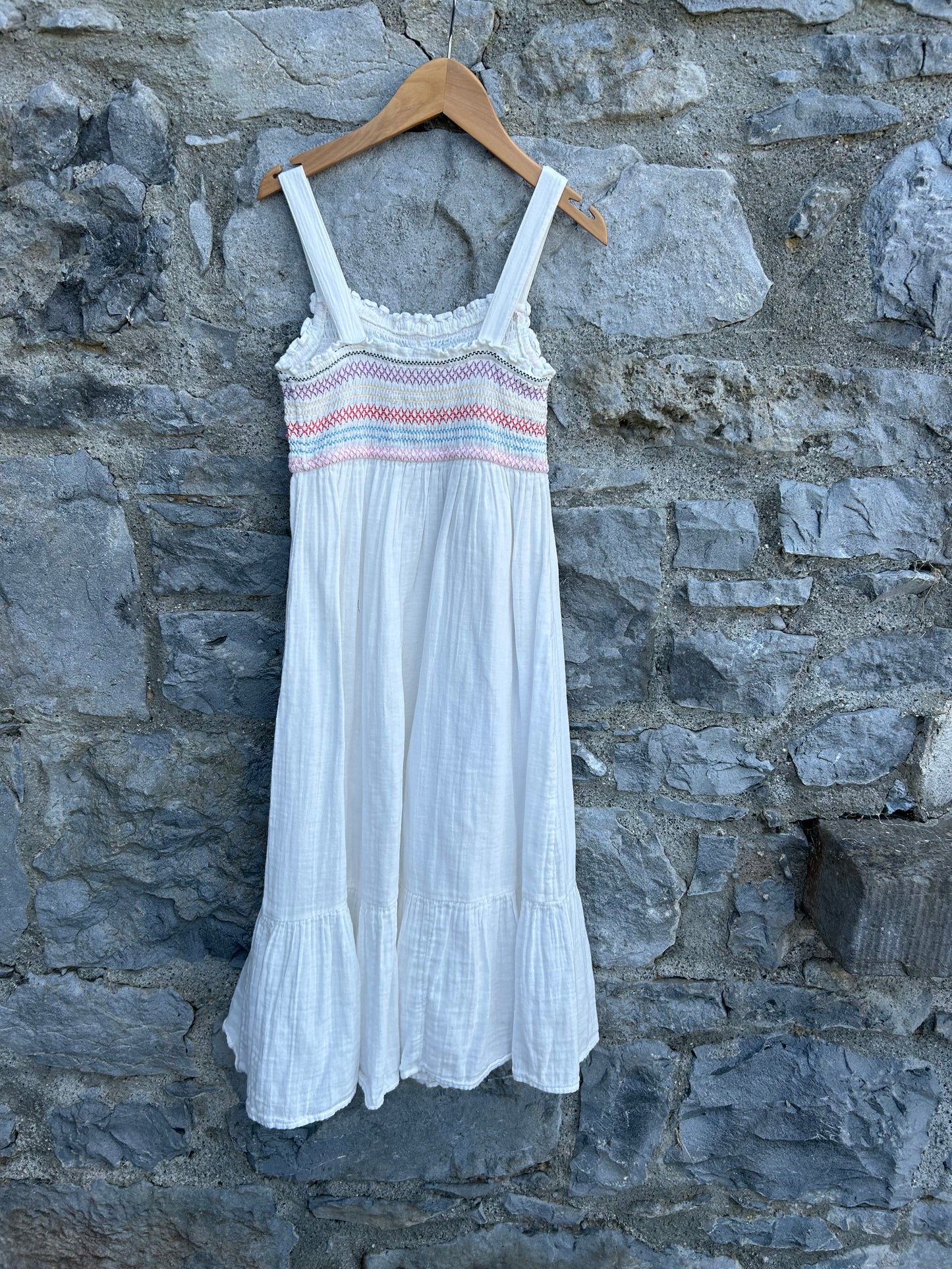 Rainbow shirred white dress 8-9y (128-134cm)
