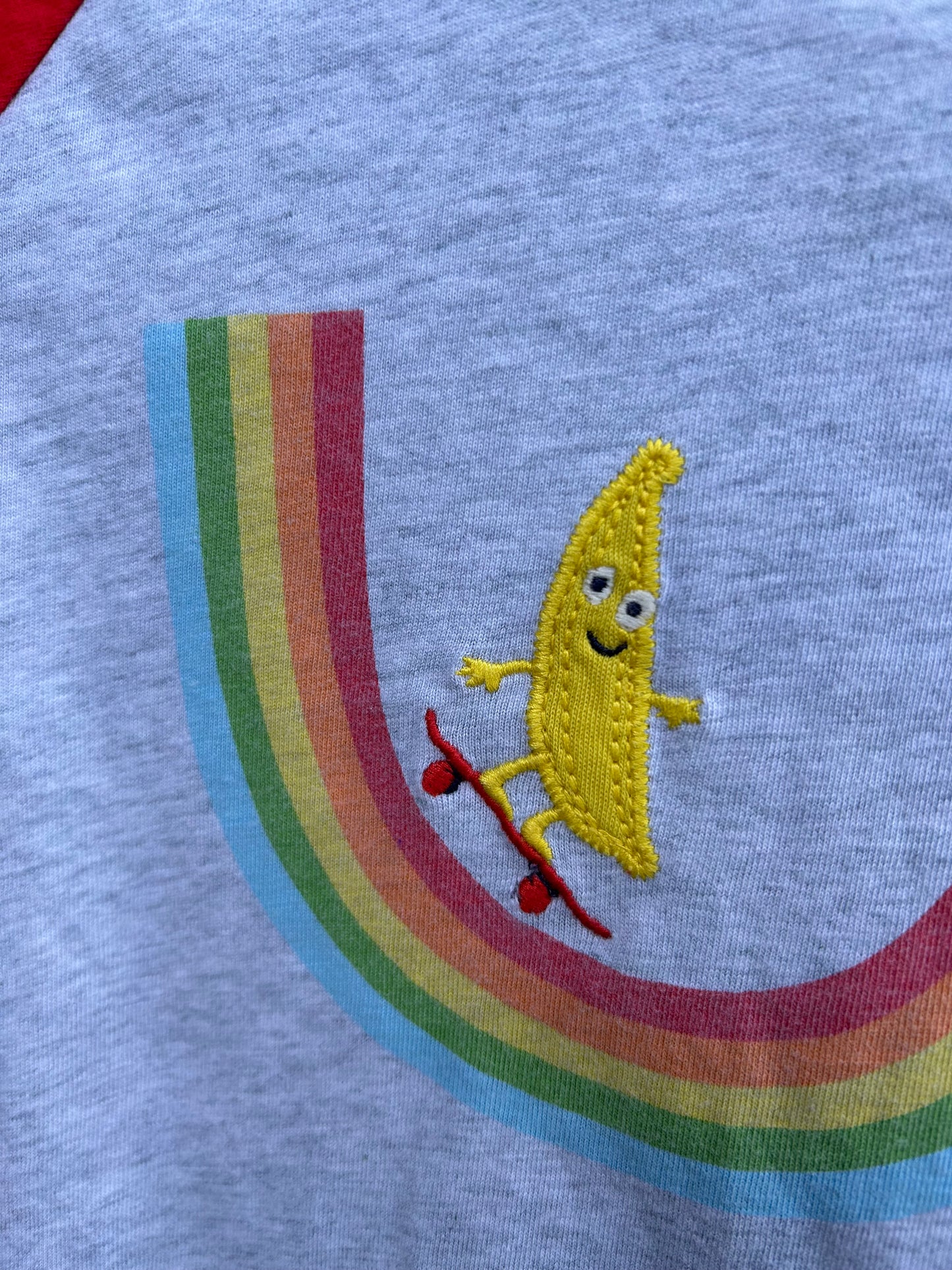 Rainbow raglan top 3-4y (98-104cm)