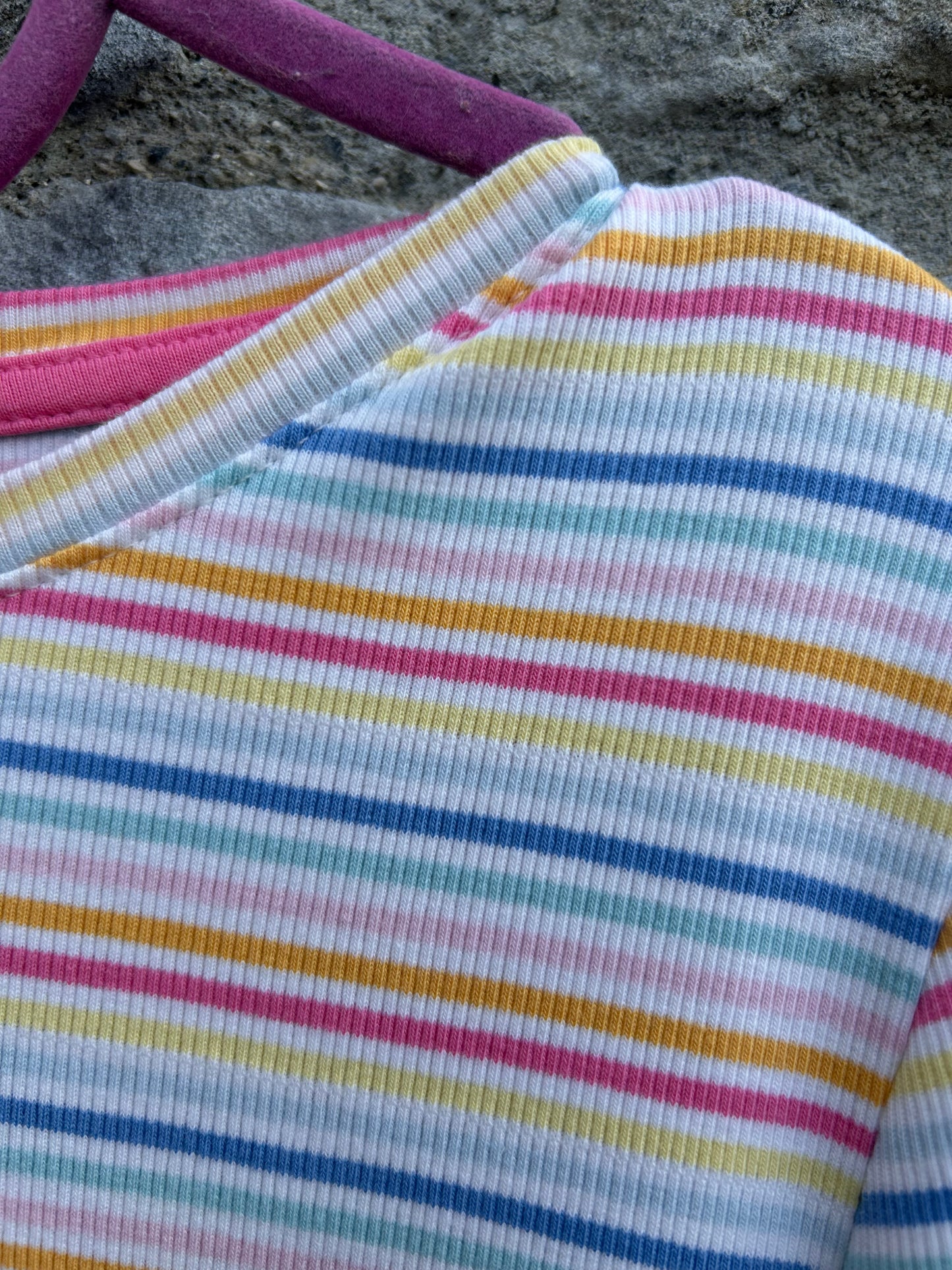 Rainbow stripy top 11-12y (146-152cm)