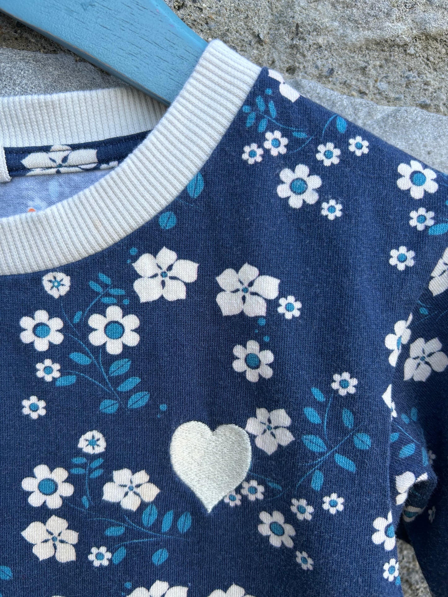 Navy floral dress 3-4y (98-104cm)