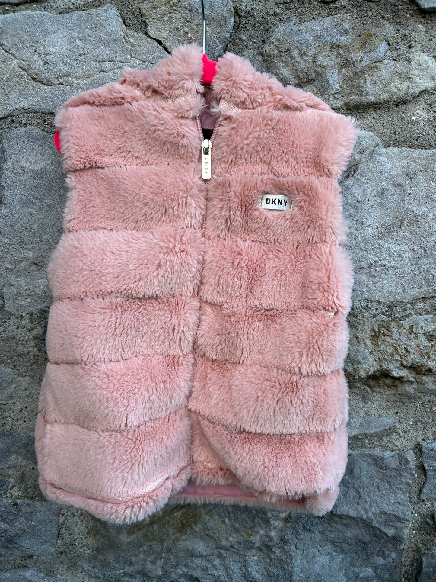 Furry hooded gilet 3-4y (98-104cm)