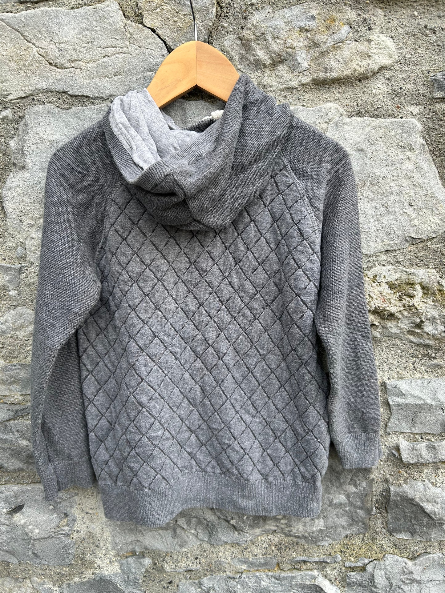 Grey hooded jumper 6-7y (116-122cm)