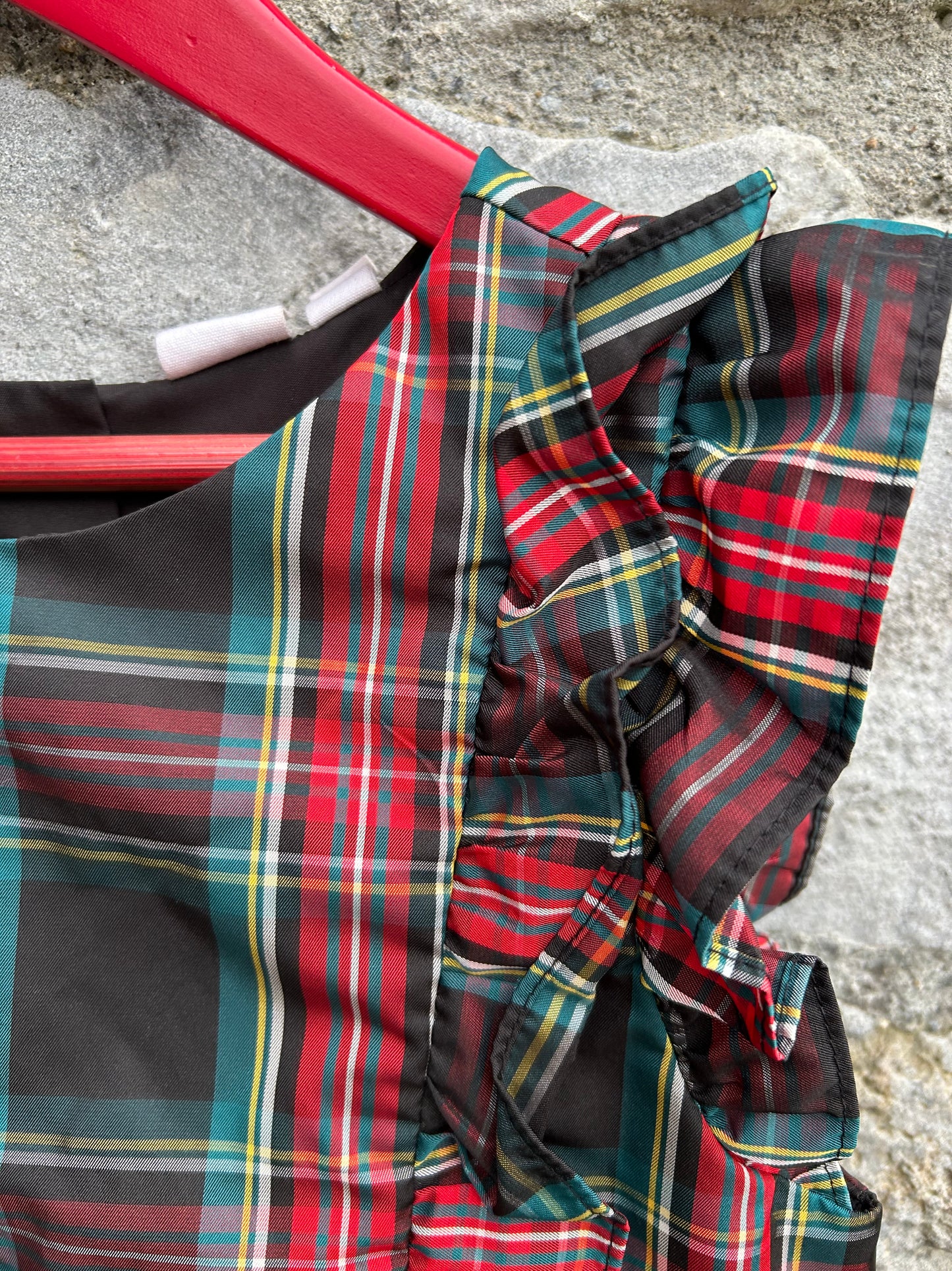 Red&green check pinafore 11-12y (146-152cm)