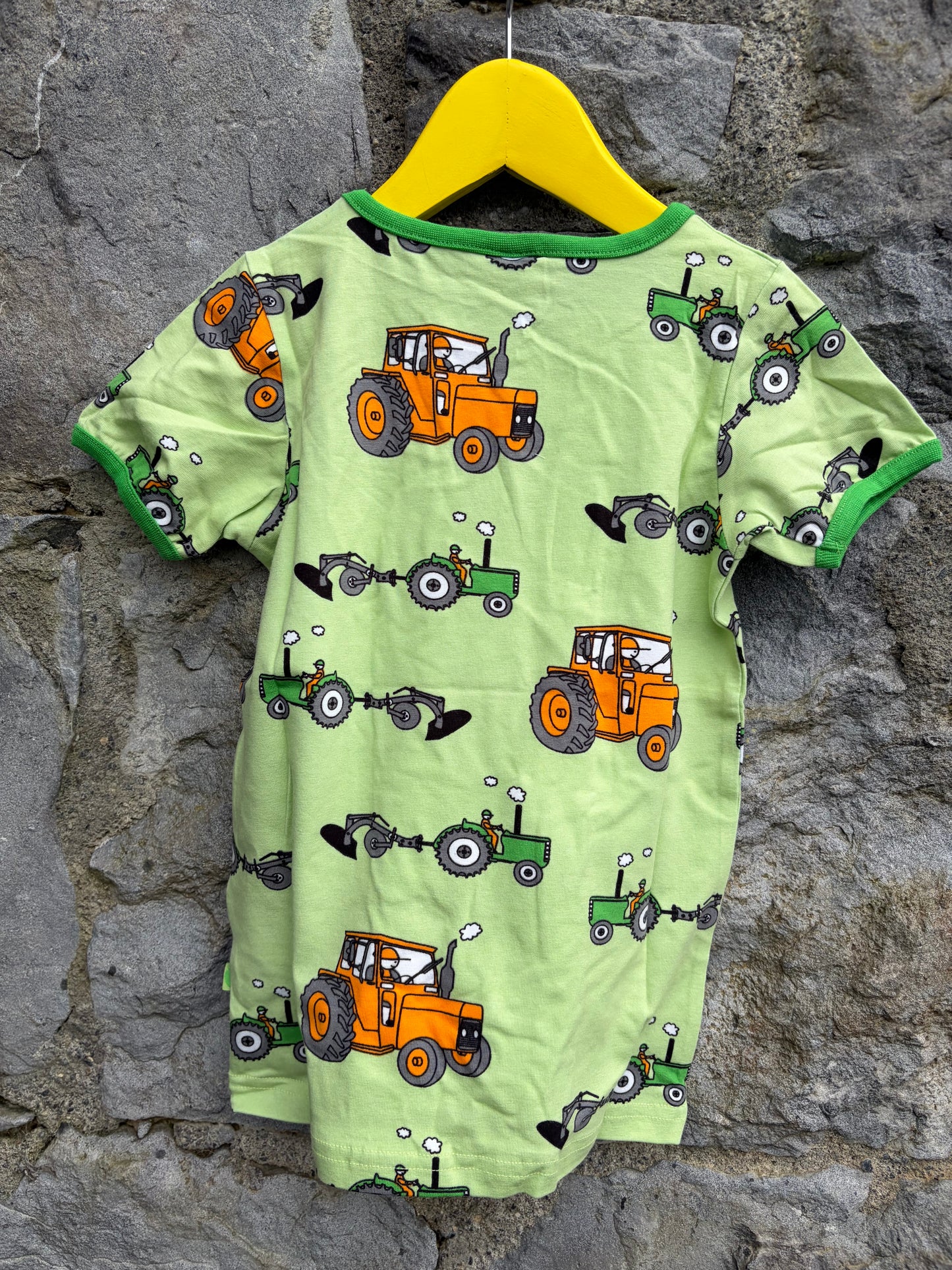 Tractors green T-shirt 4-5y (104-110cm)