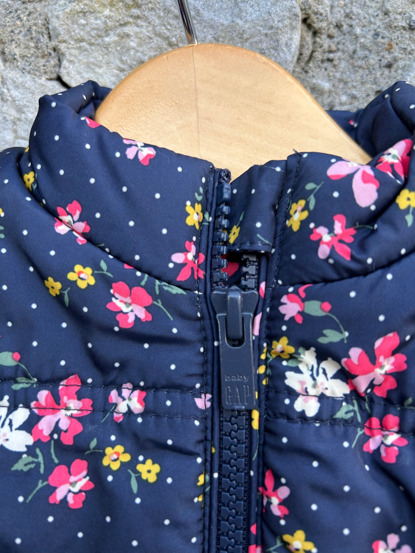 Floral navy gilet 12-18m (80-86cm)
