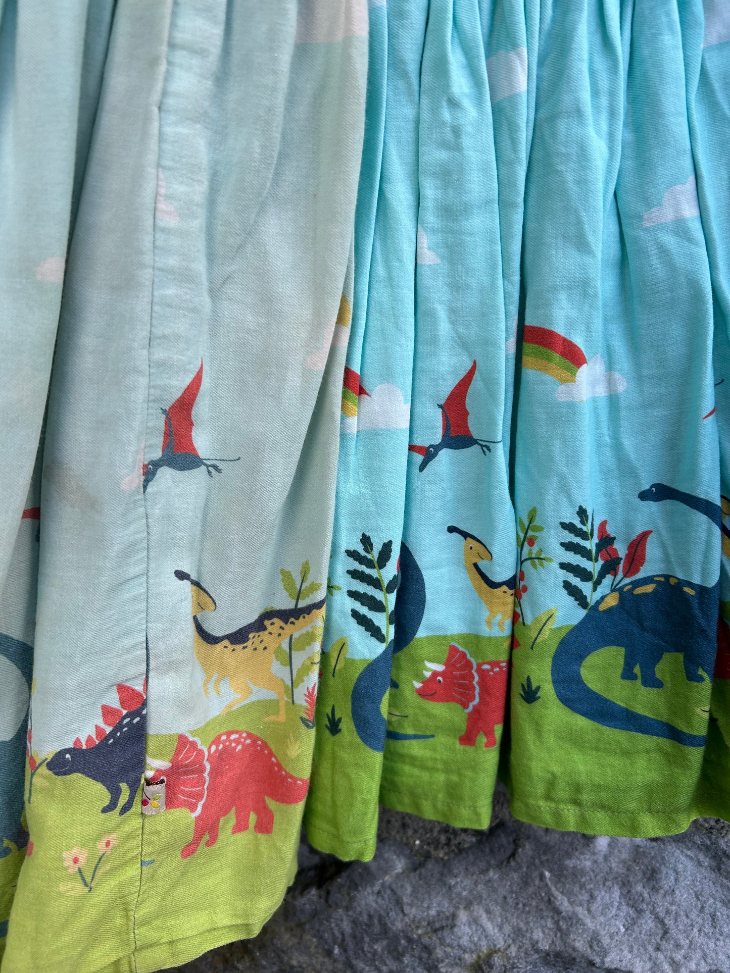 Prehistoric skirt 9-10y (134-140cm)