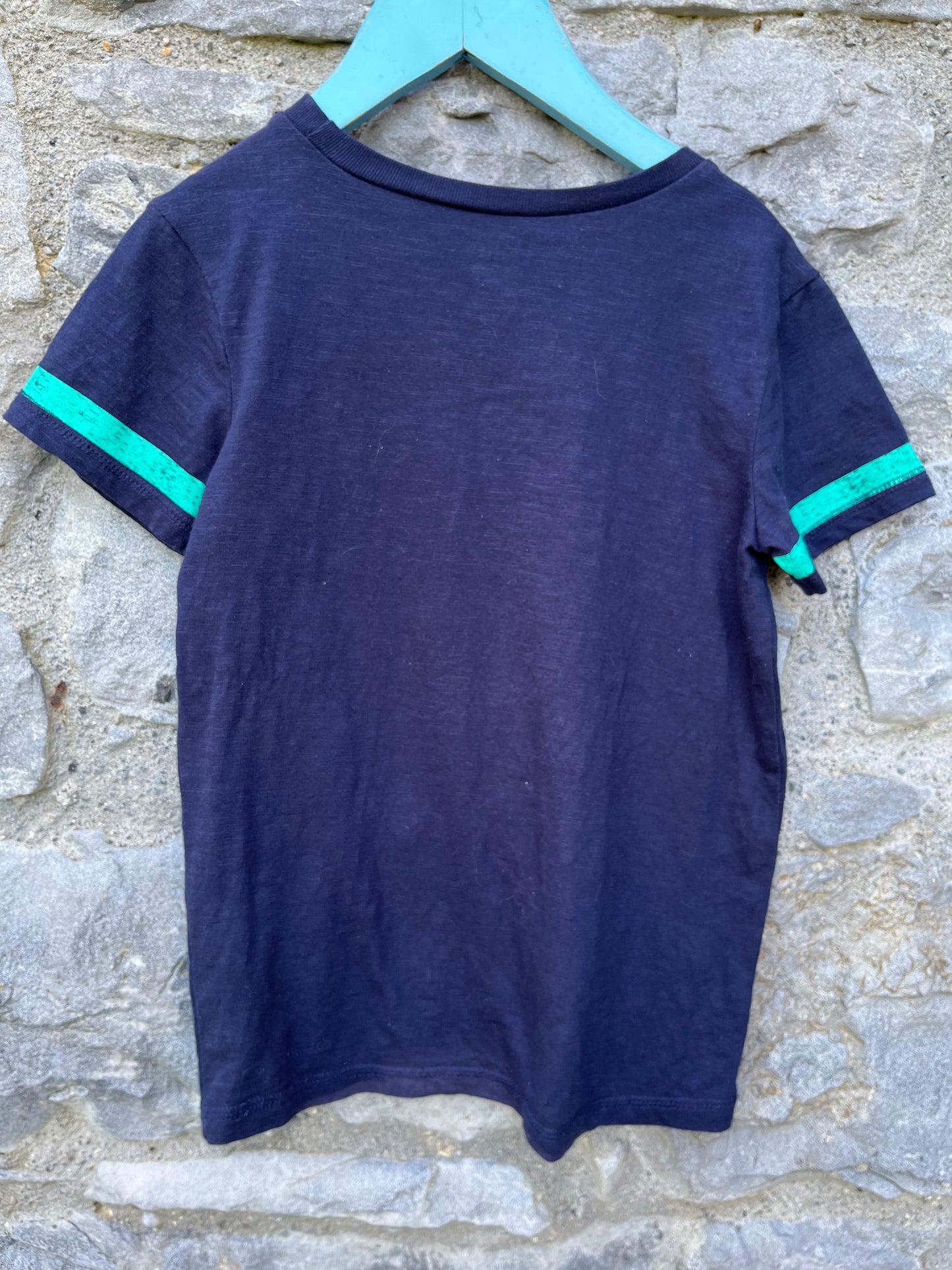 Dinosaur skeletons T-shirt 4-5y (104-110cm)