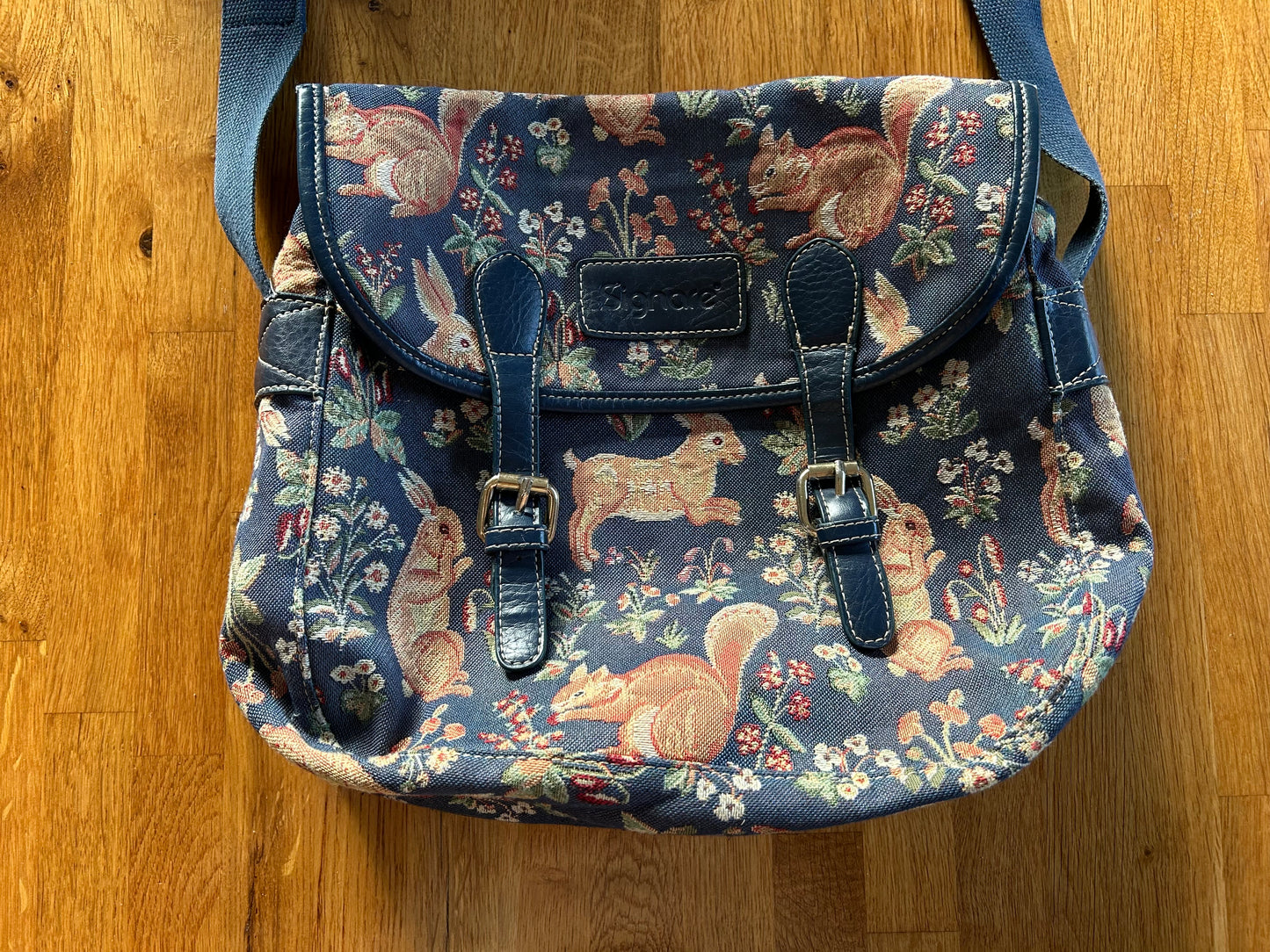 Squirrel bag
