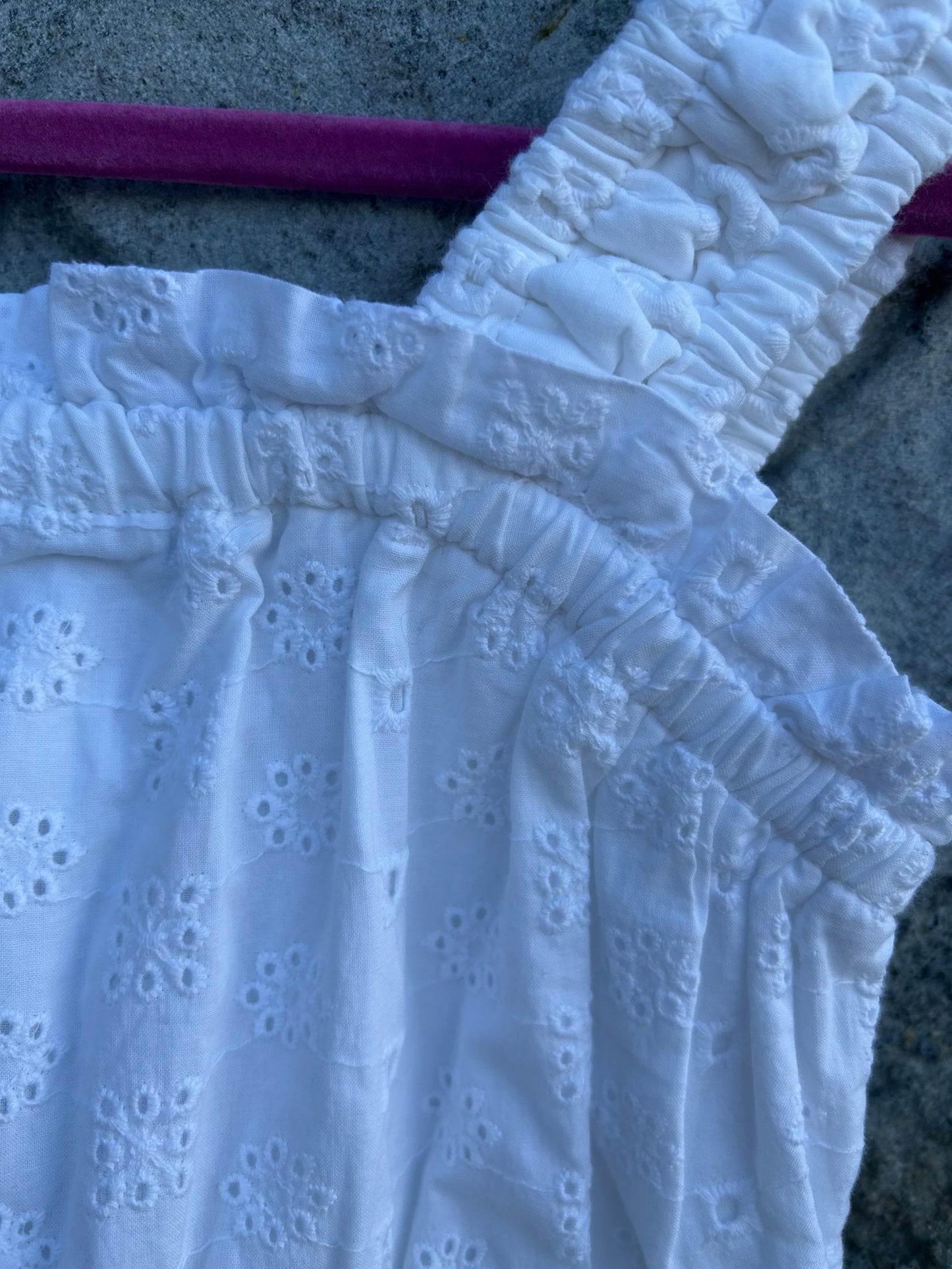 White tiered dress 6-7y (116-122cm)