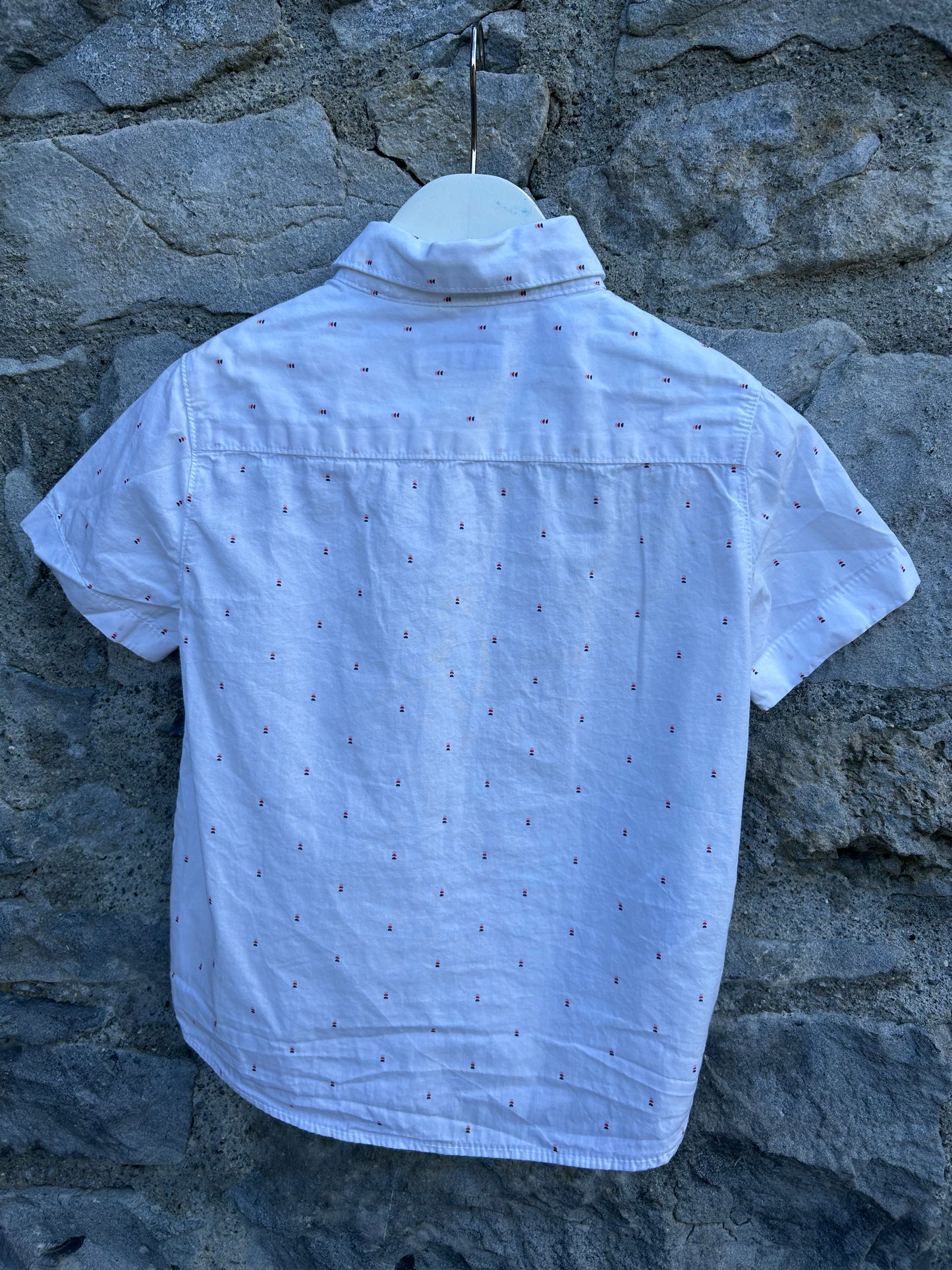 White spotty shirt 3-4y (98-104cm)