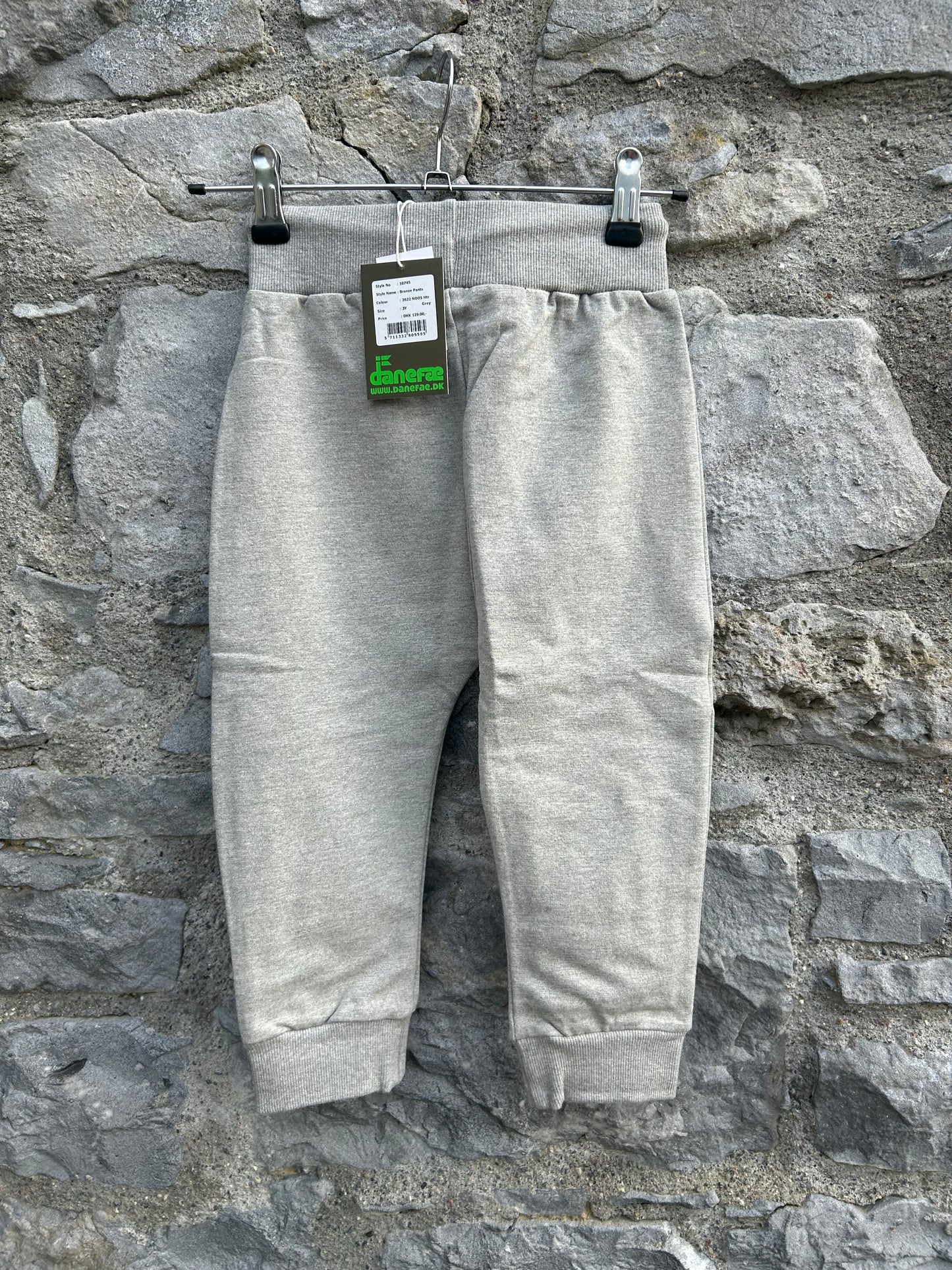 Grey joggers 3y (98cm)