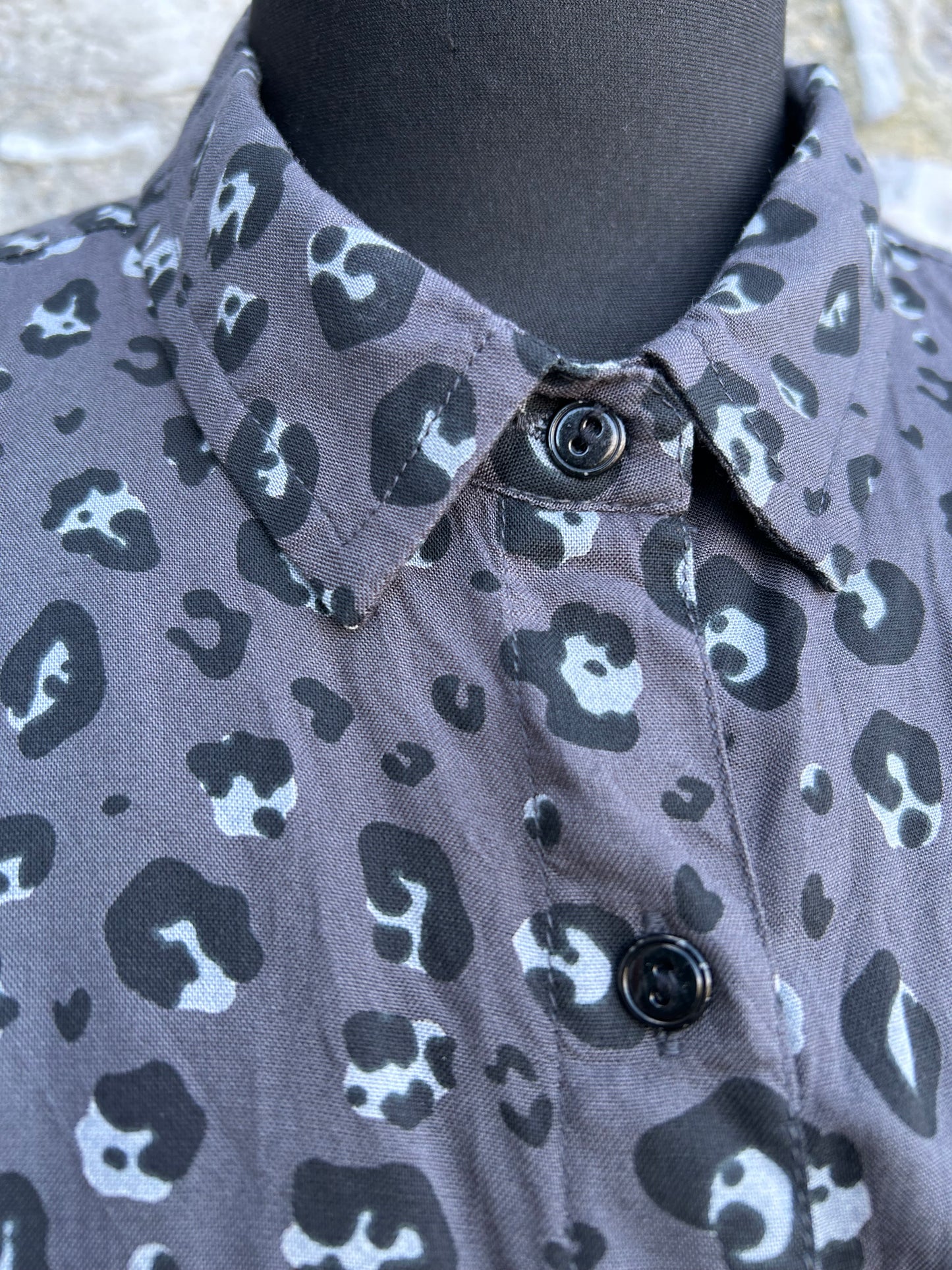 Grey leopard print shirt uk 12-14
