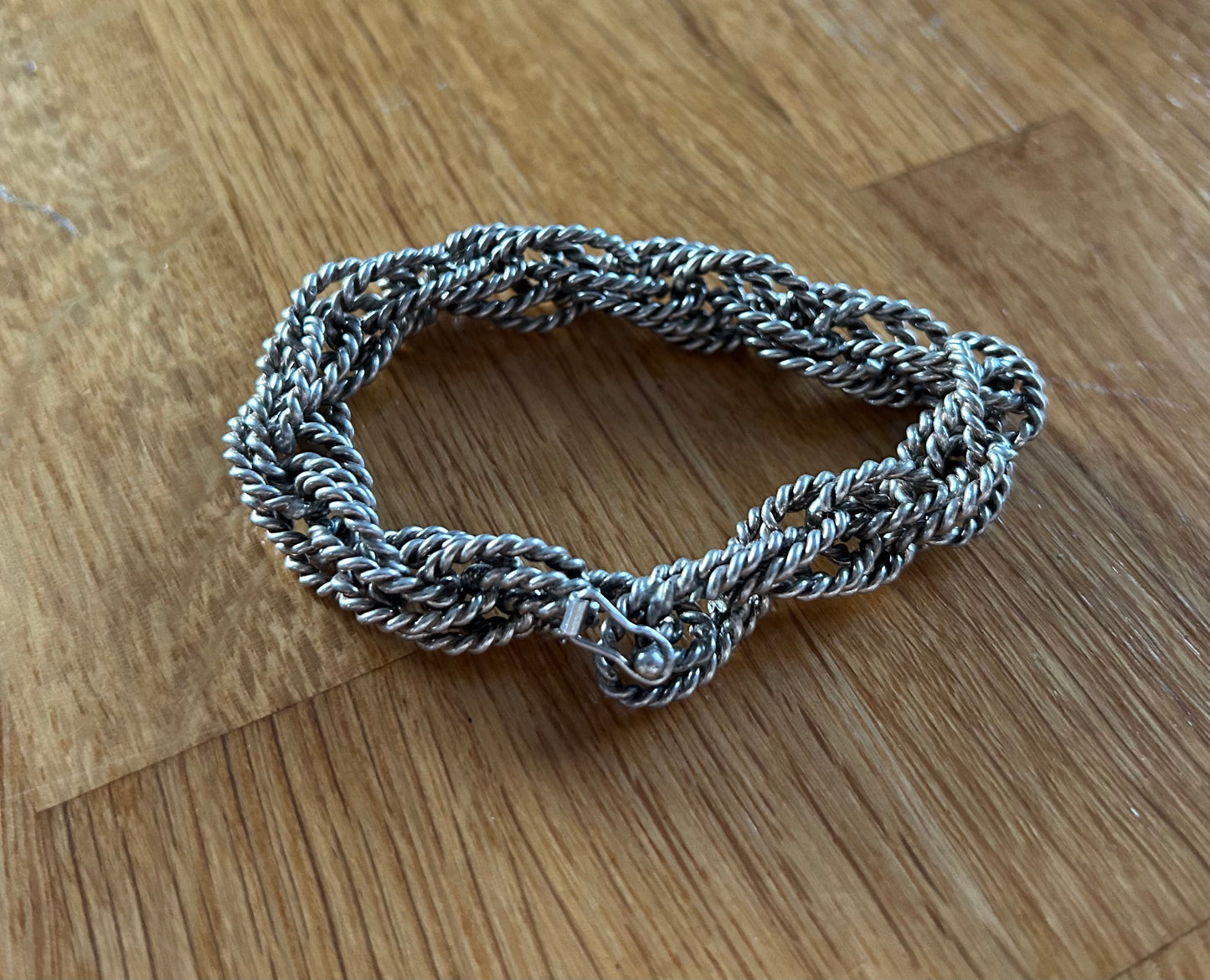 Twisted bracelet