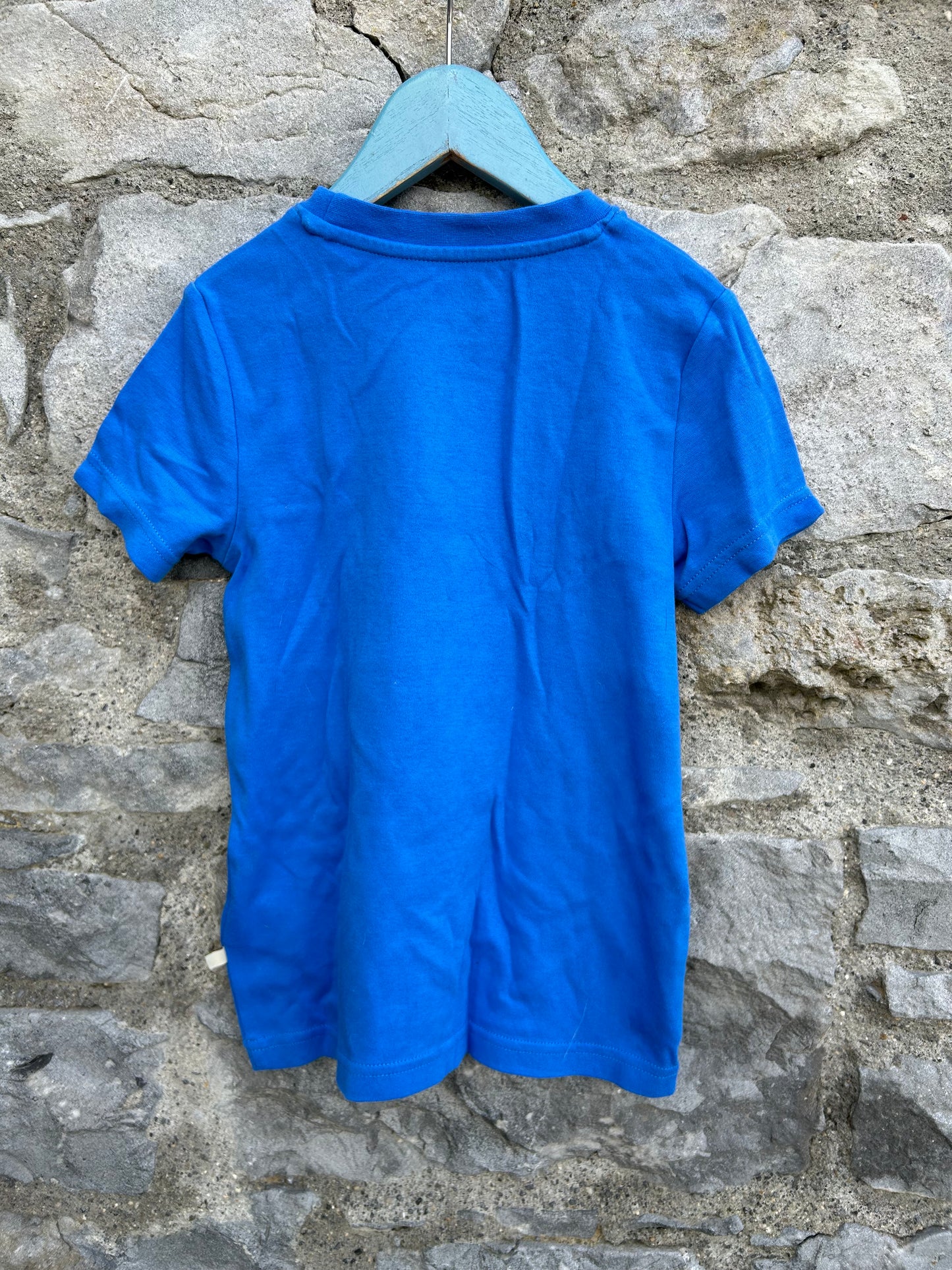 Bat blue T-shirt 6-7y (116-122cm)