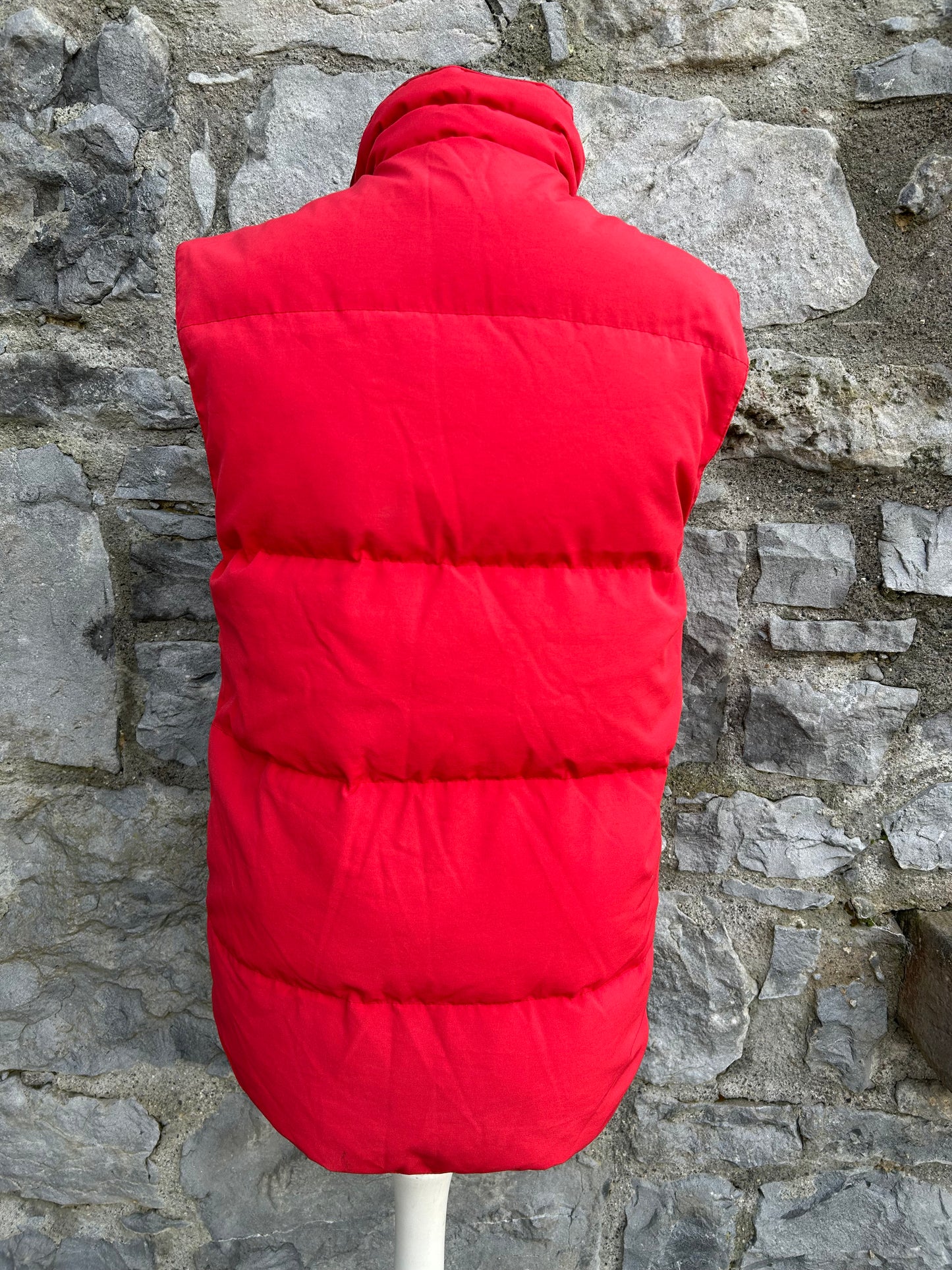 Red puffy gilet XS