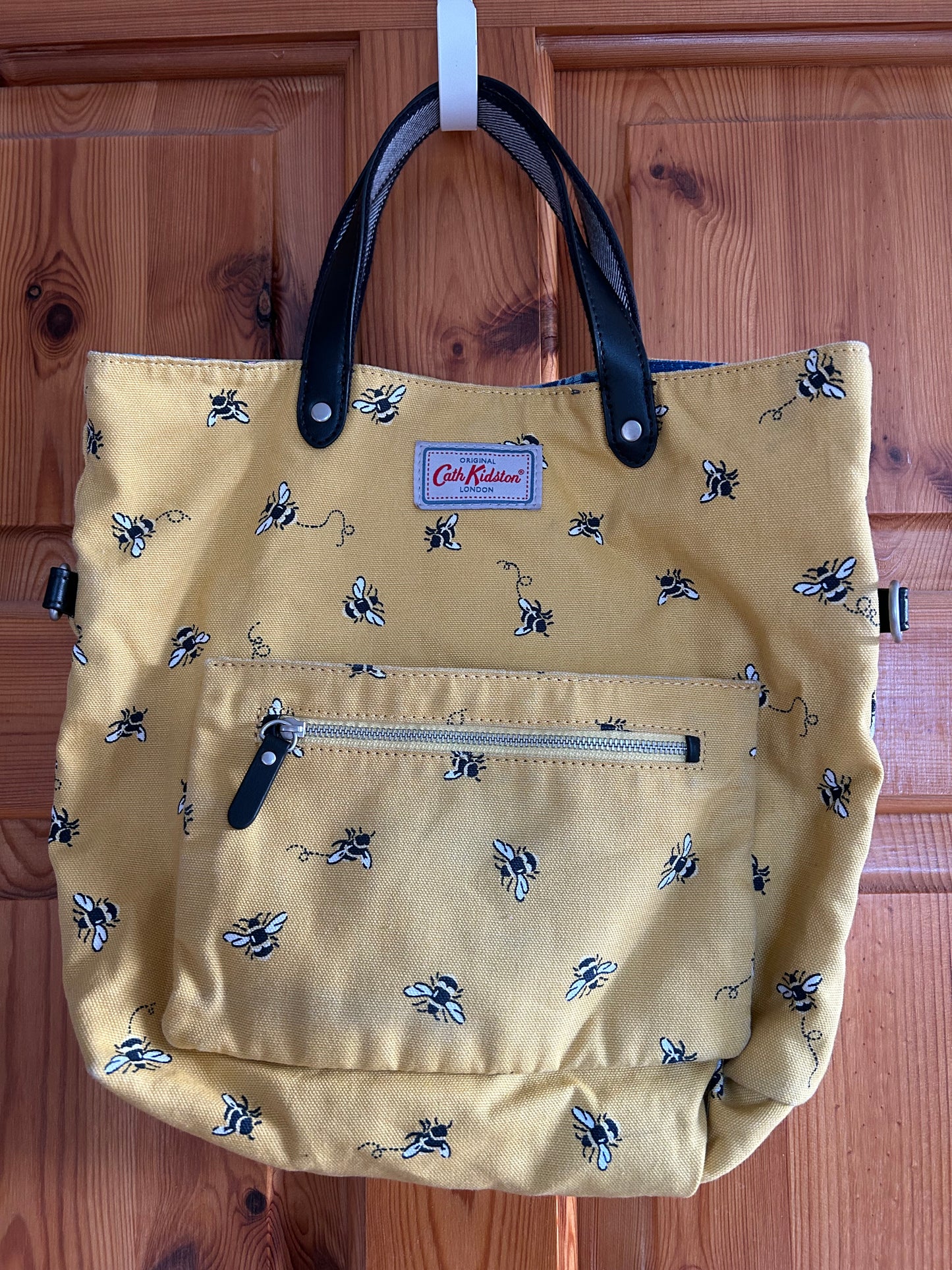 Reversible yellow&blue bag