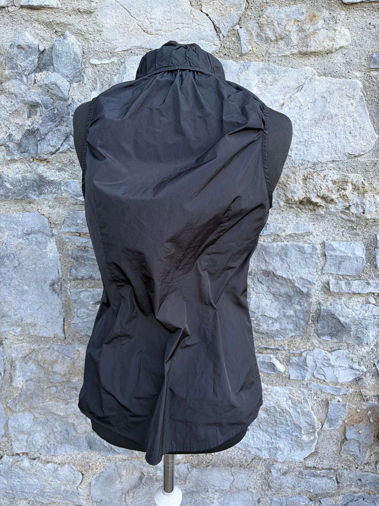 Black sleeveless shirt uk 8-10