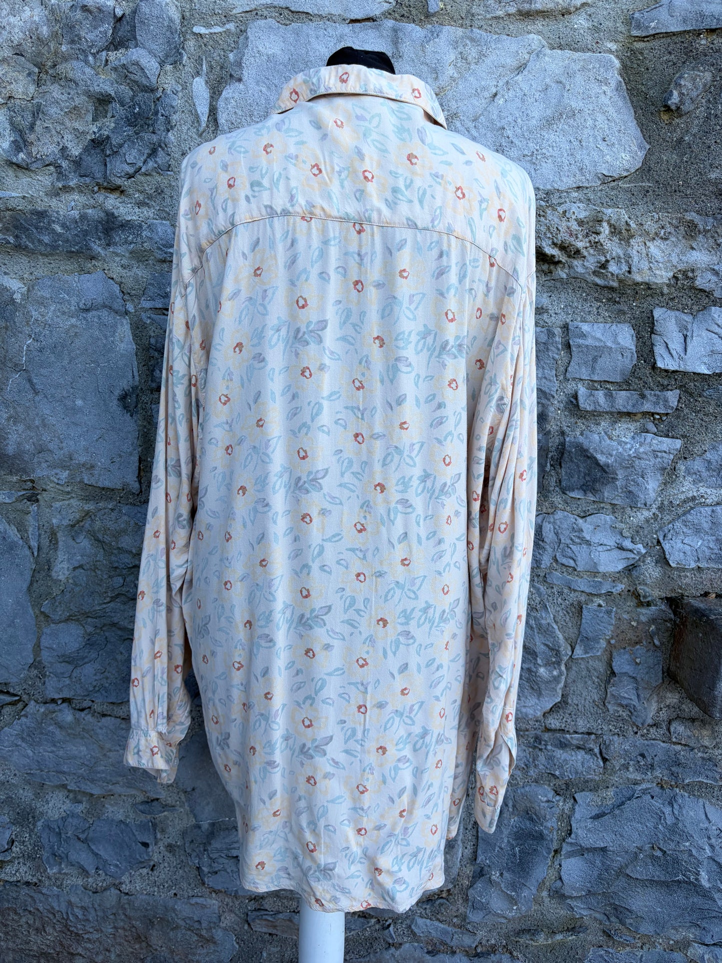 80s floral light yellow shirt Large