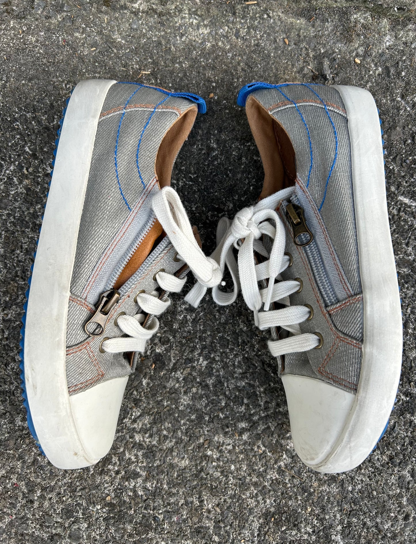 Grey trainers uk 1.5 (eu 34)