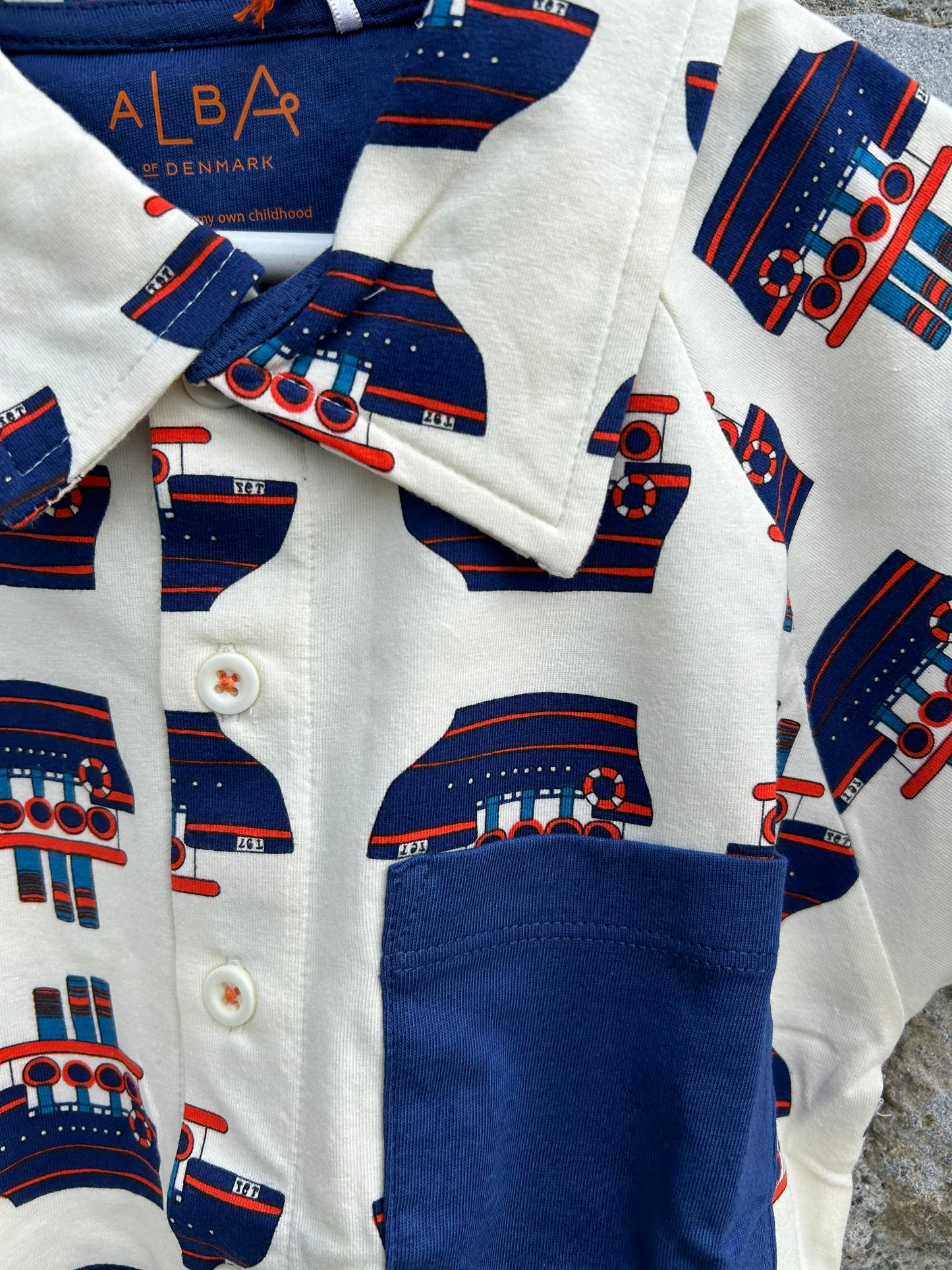 Ship Vanilla Chris shirt 8y (128cm)