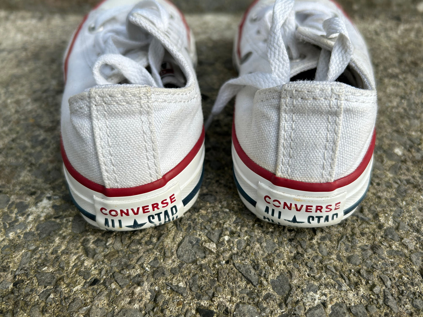White converse uk 10 (eu 27)