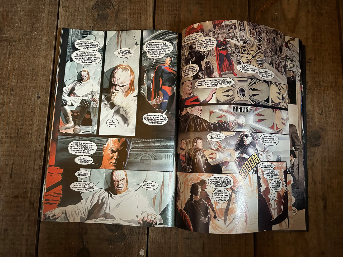 Kingdom come by Mark Waid & Alex Ross