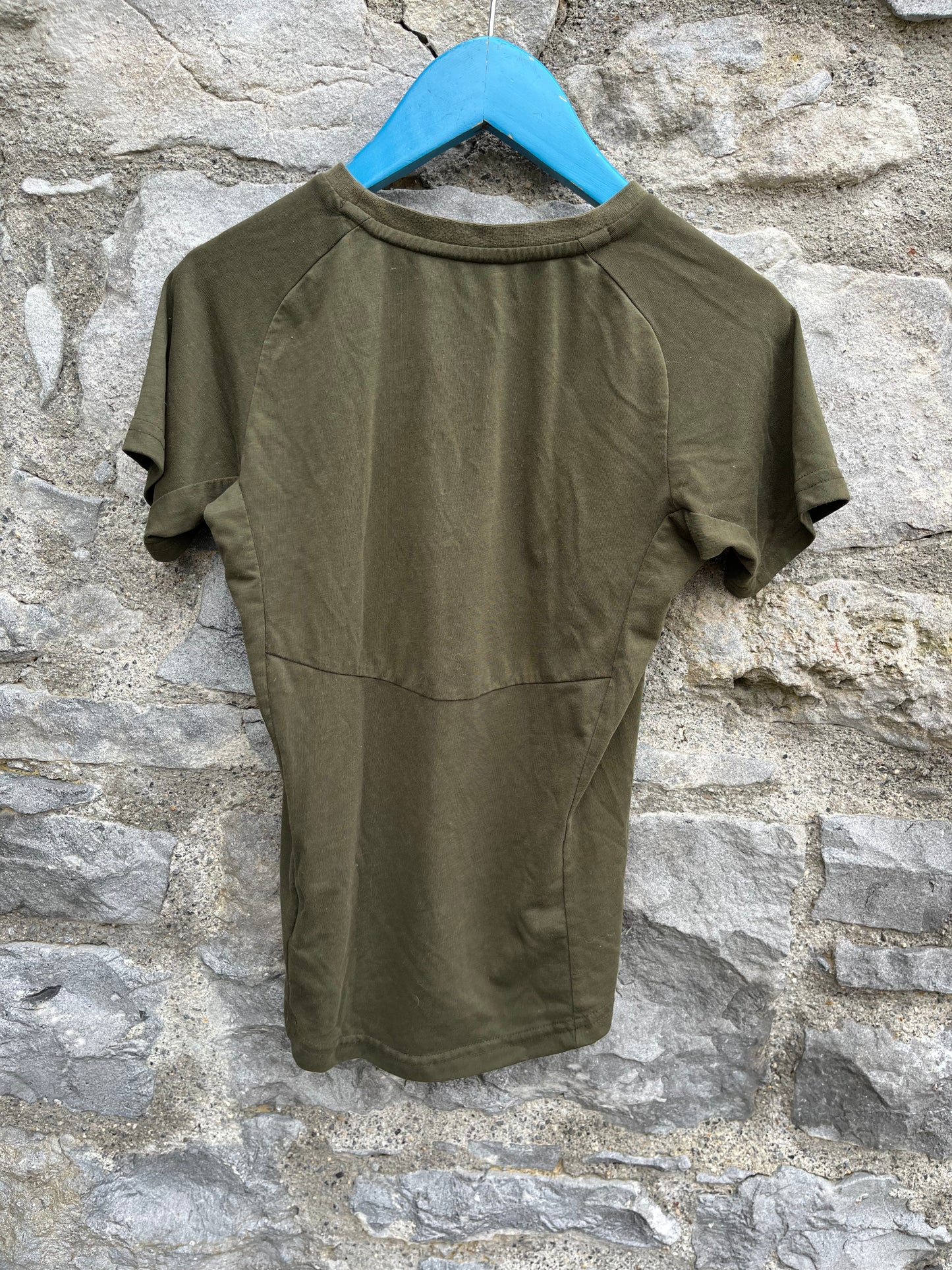 Khaki T-shirt 7-8y (122-128cm)