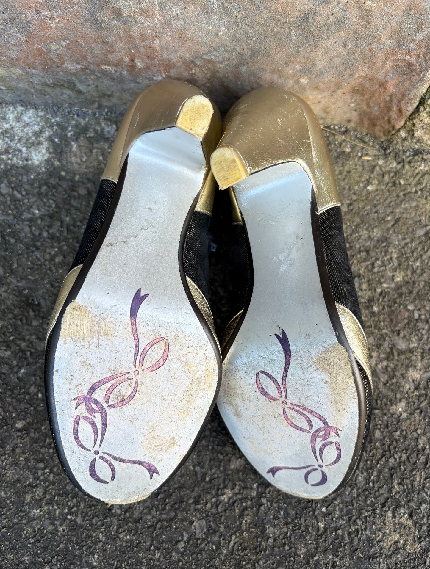 Black&gold heels uk 4 (eu 37)