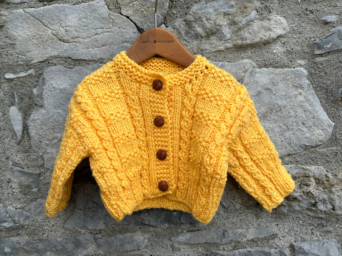 Yellow cardigan 6m (68cm)