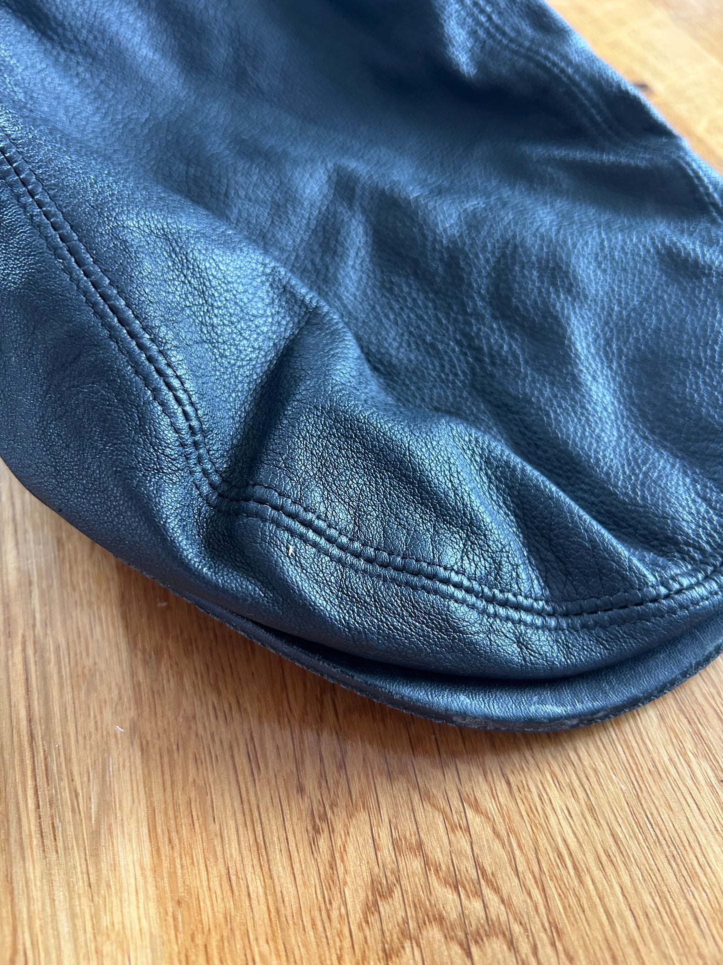D&G leather newsboy cap
