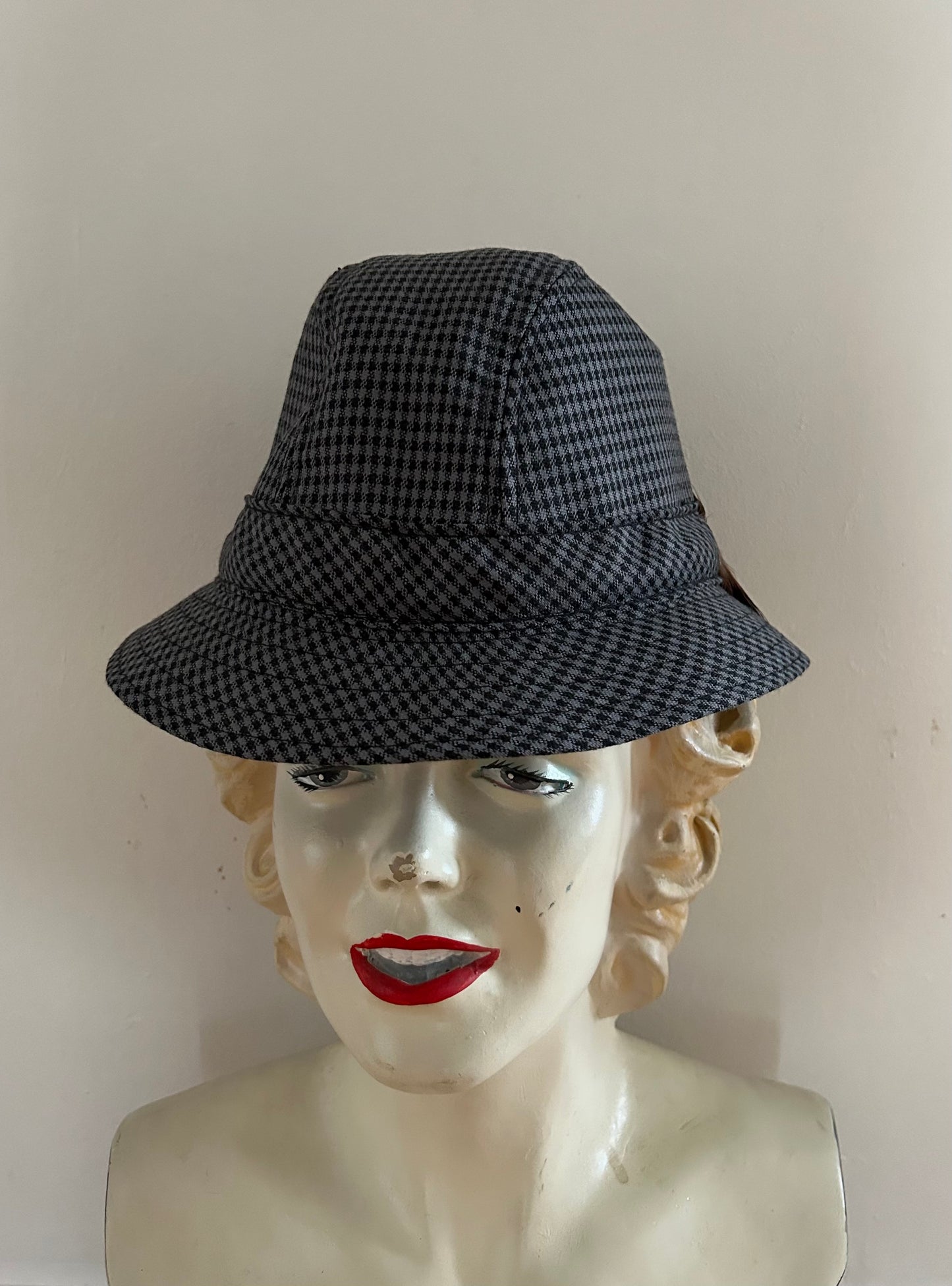 Grey gingham hat