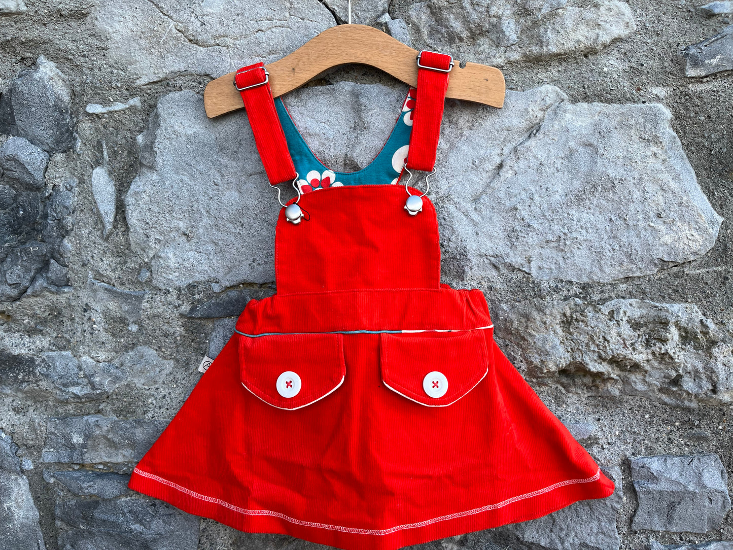 Red cord pinafore 12m (80cm)