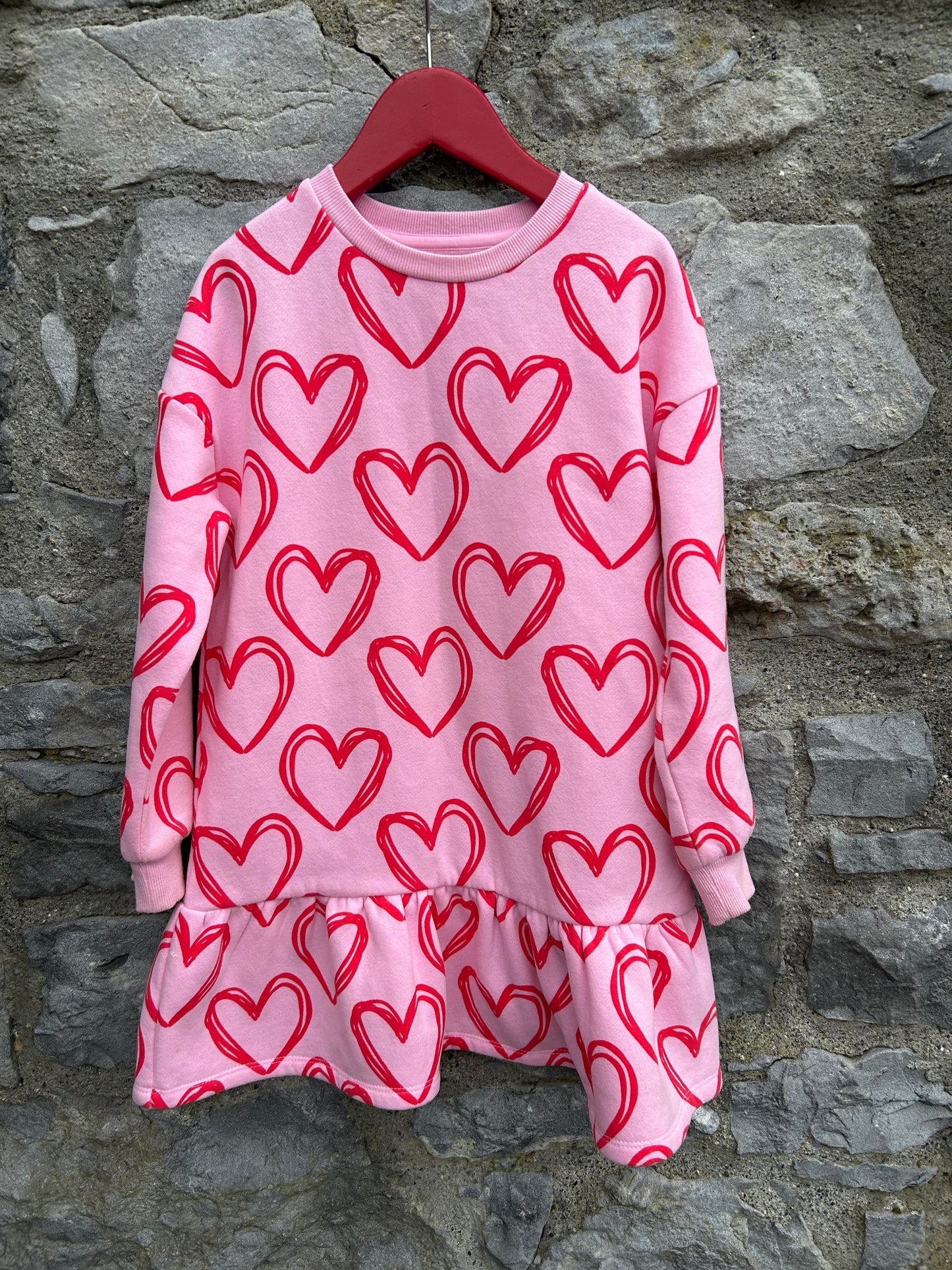Hearts pink sweat dress 6-7y (116-122cm)