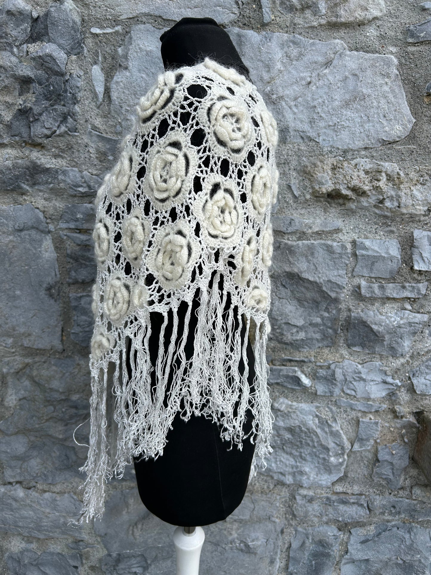 Crochet flowers poncho