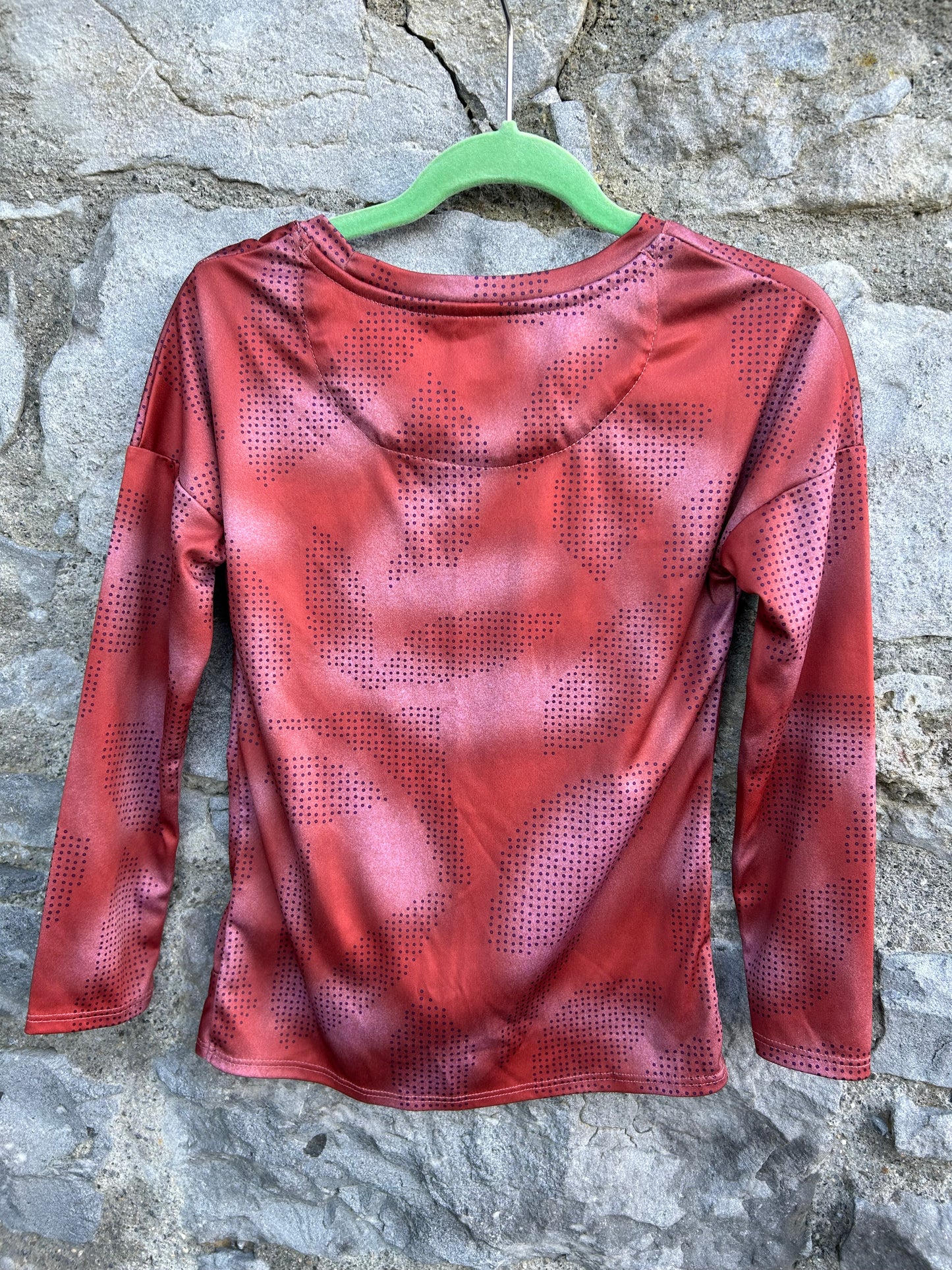 Red&pink spotty sport top 4-5y (104-110cm)