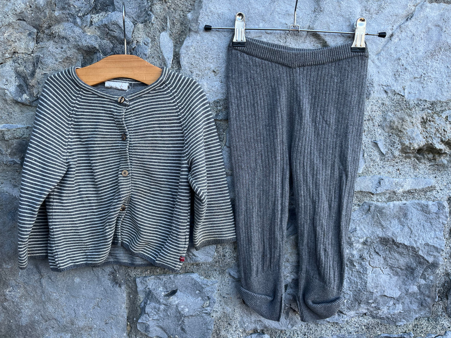 Grey stripy top&pants 9-12m (74-80cm)