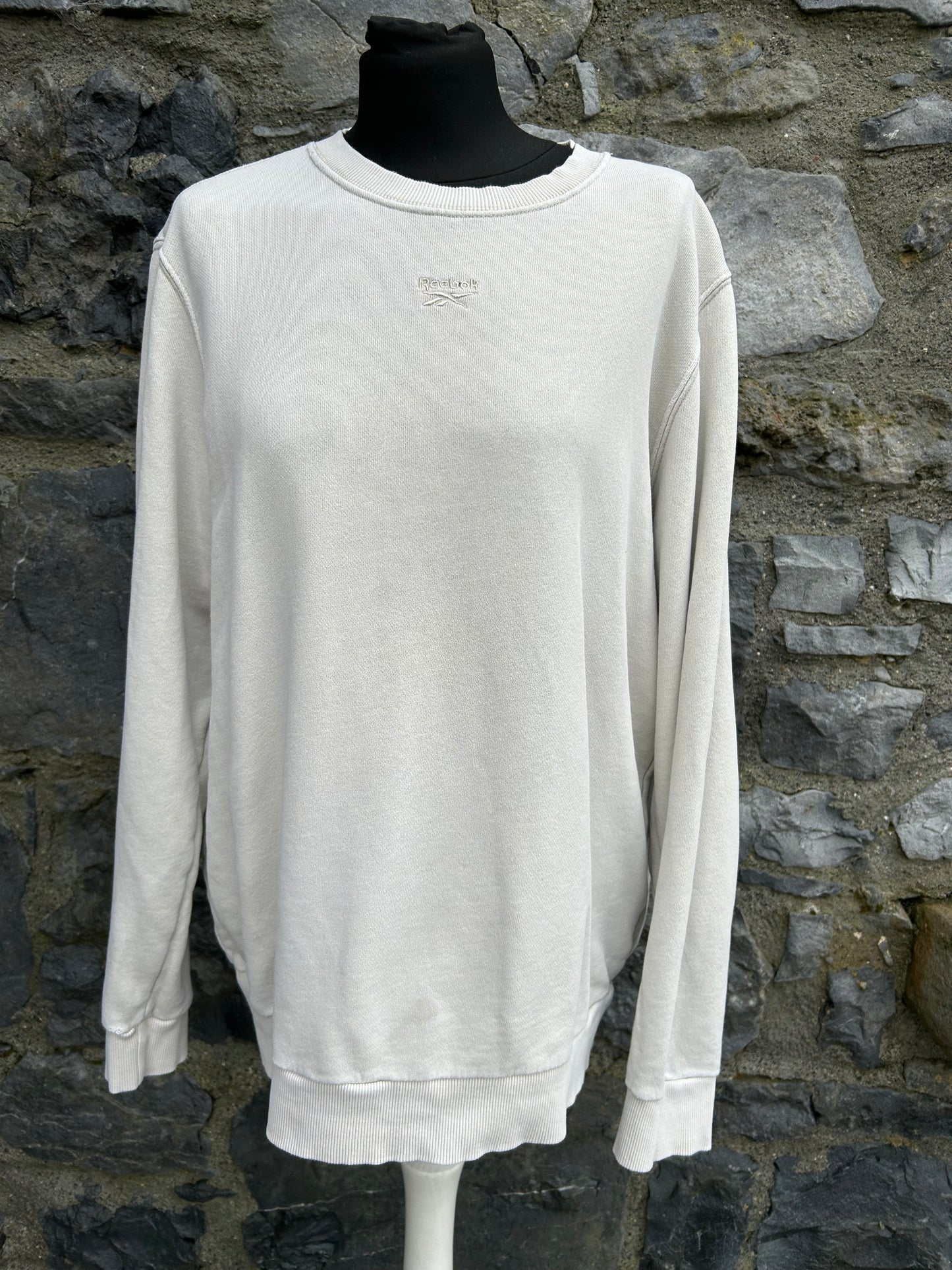 Beige sweatshirt Medium