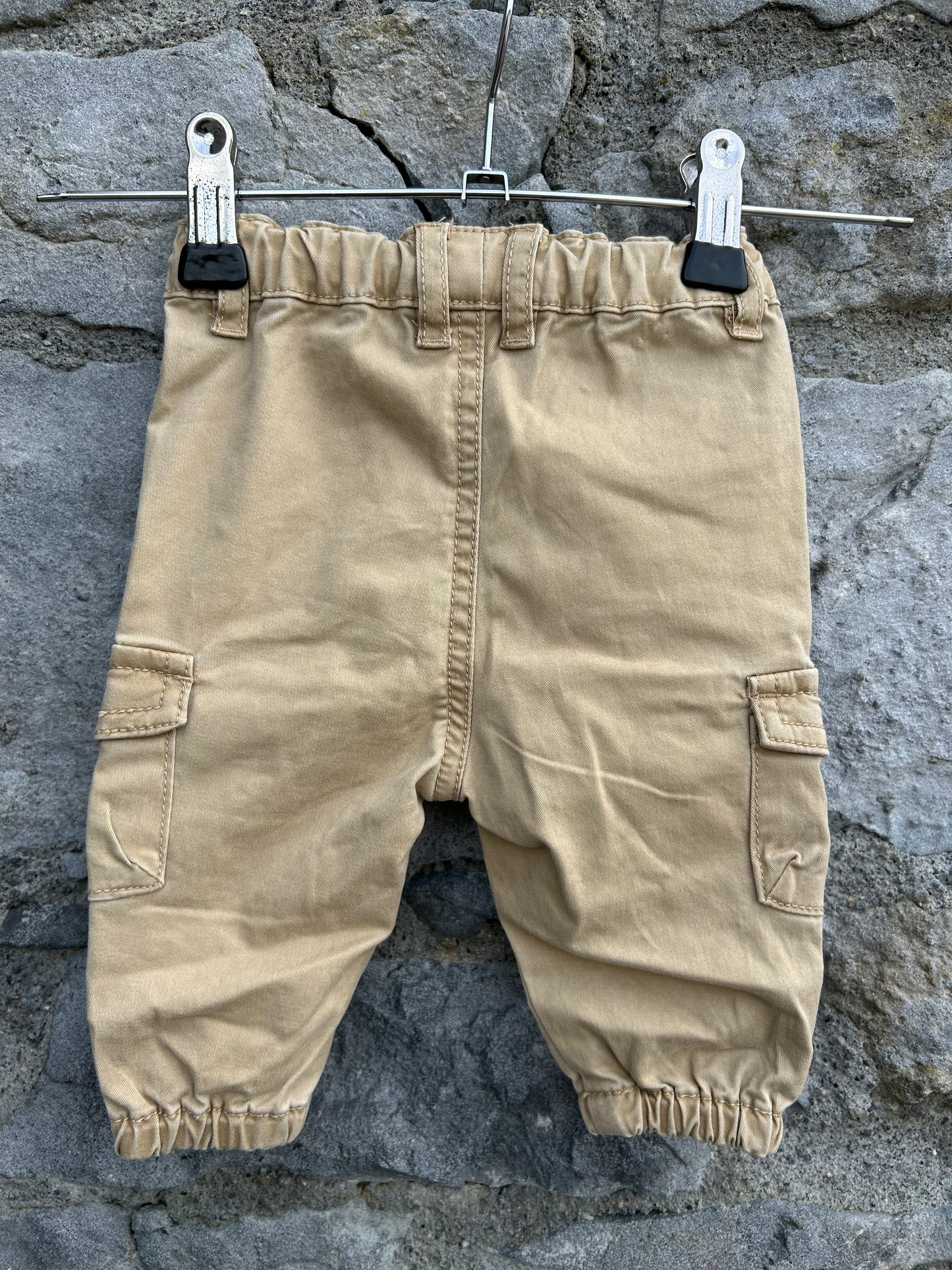 Beige combat pants 0-1m (50-56cm)