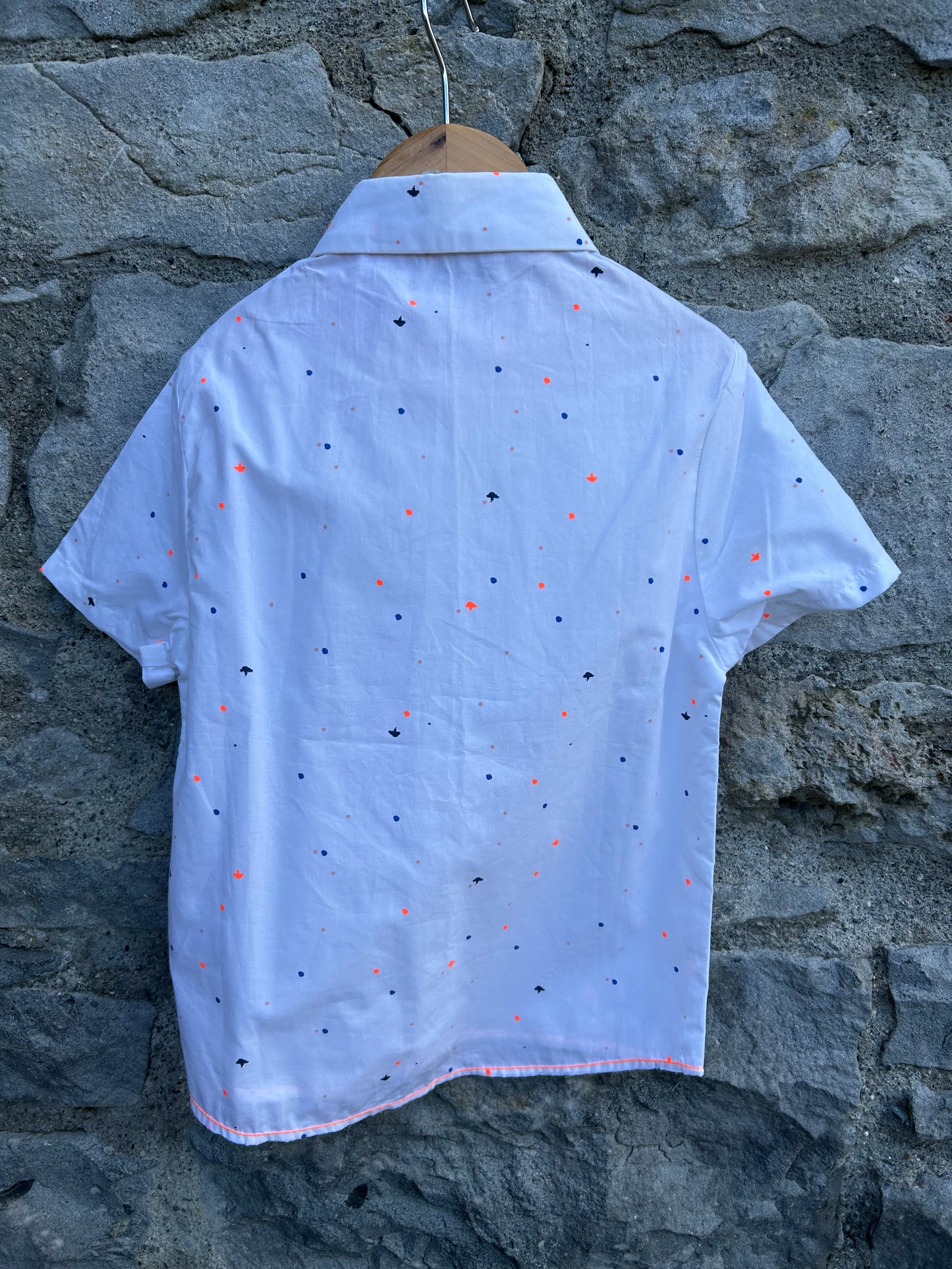 Neon spots white shirt 4-5y (104-110cm)