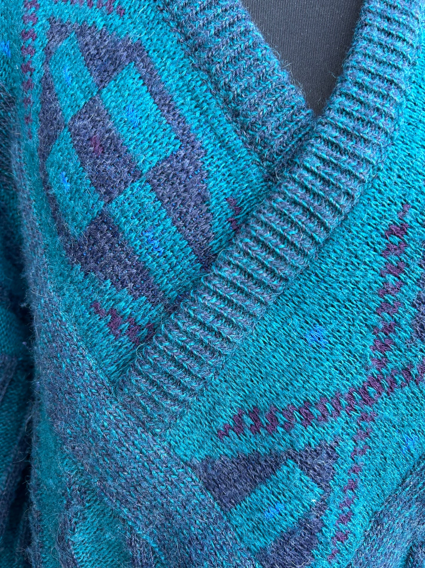 80s petrol geometric jumper Large