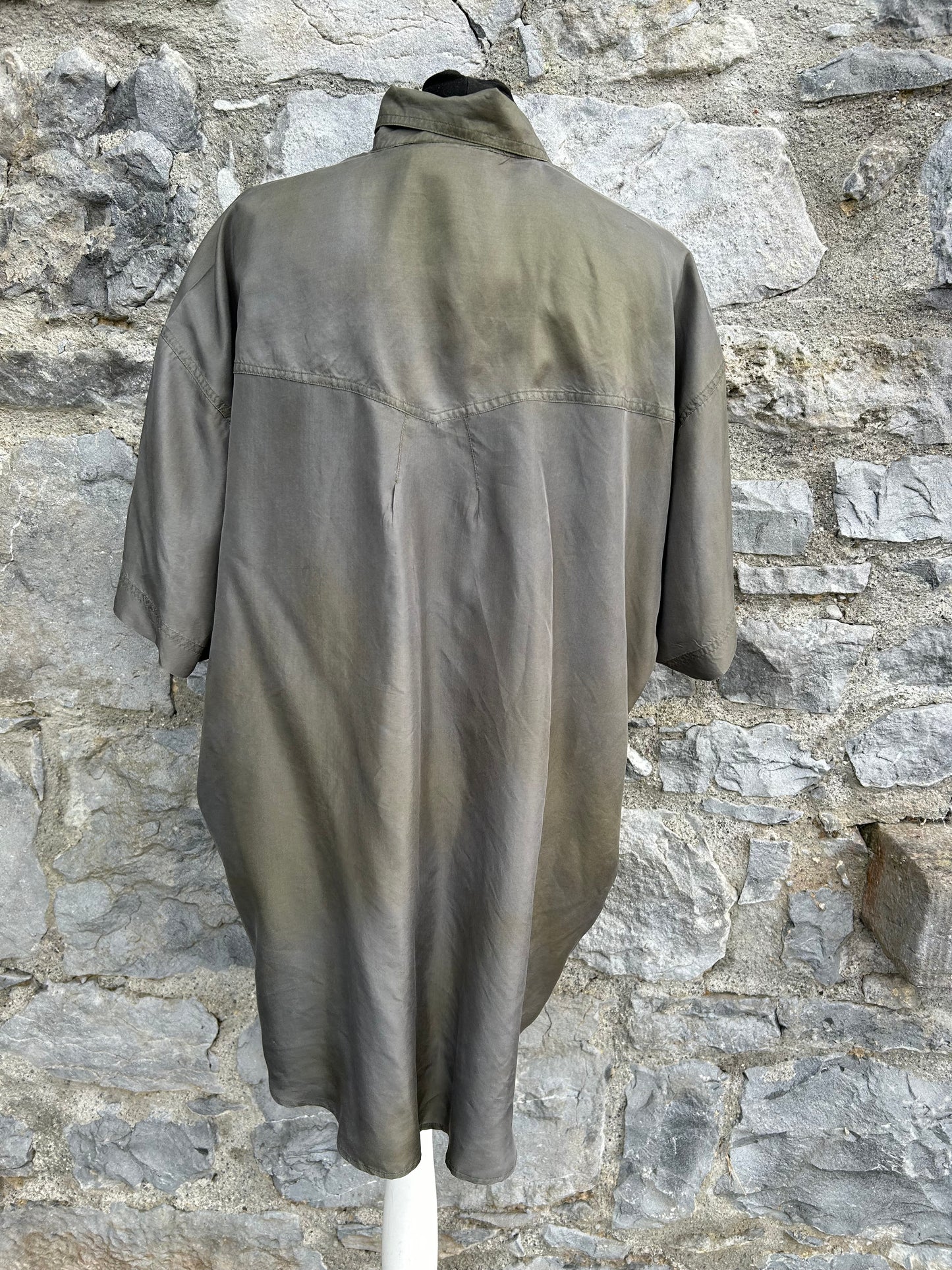 90s silk khaki shirt Large