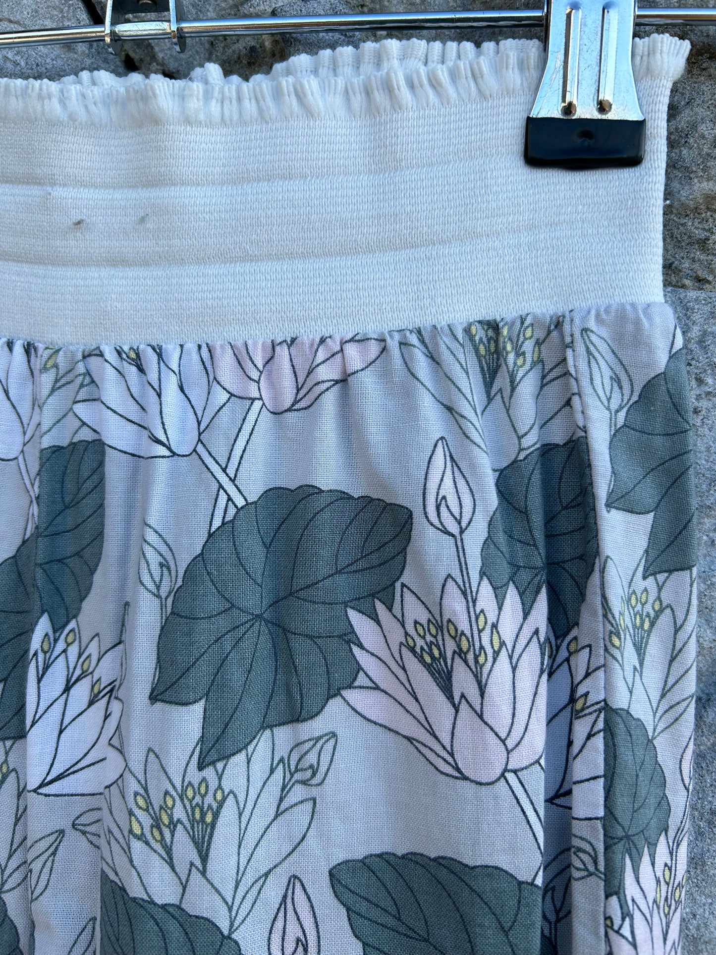 Grey floral pants 5-6y (110-116cm)