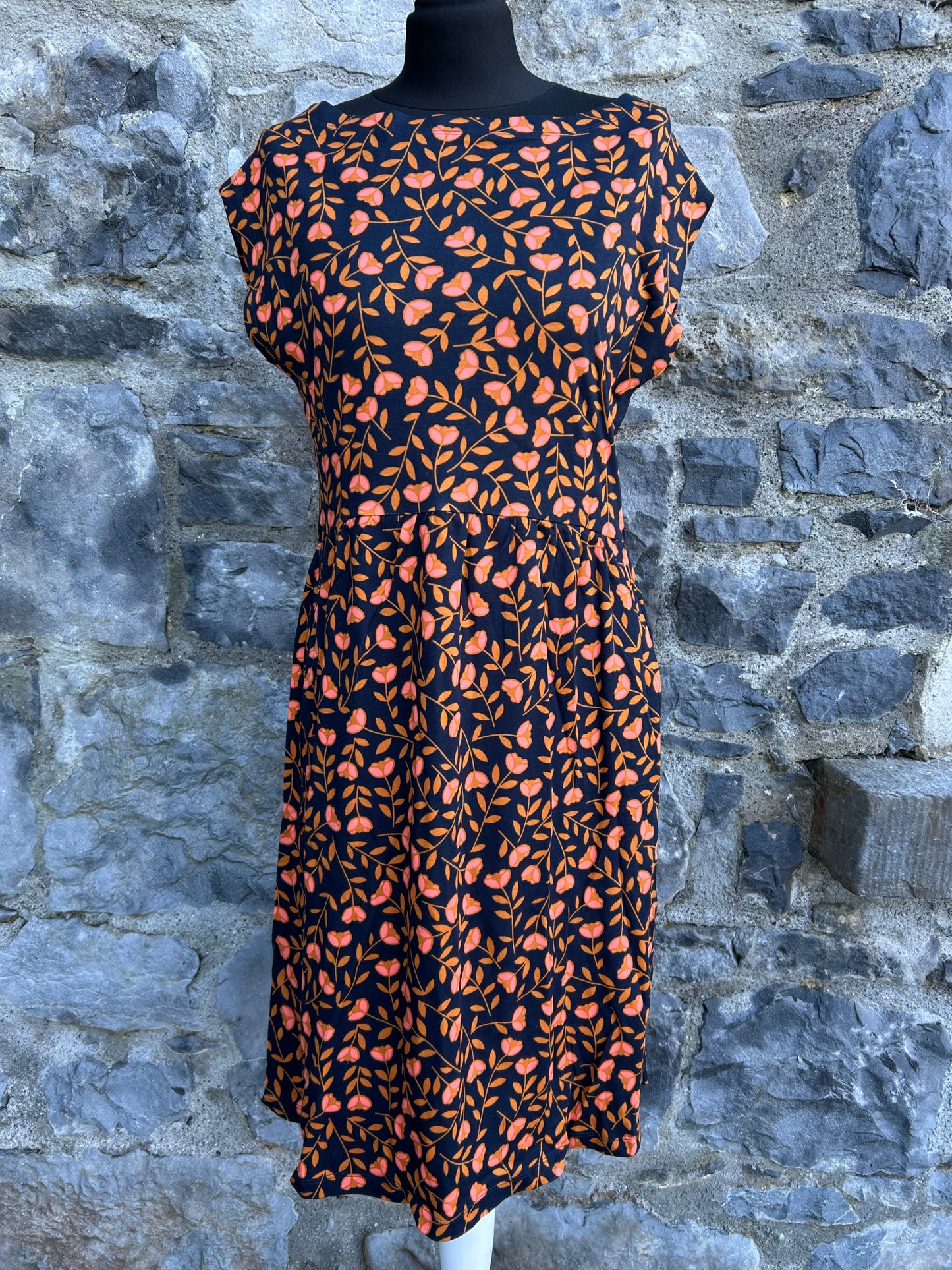 Pink flowers navy dress uk 10-12