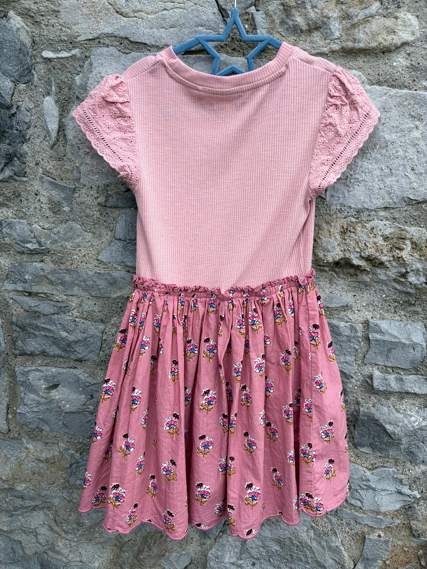 Pink floral dress 7y (122cm)