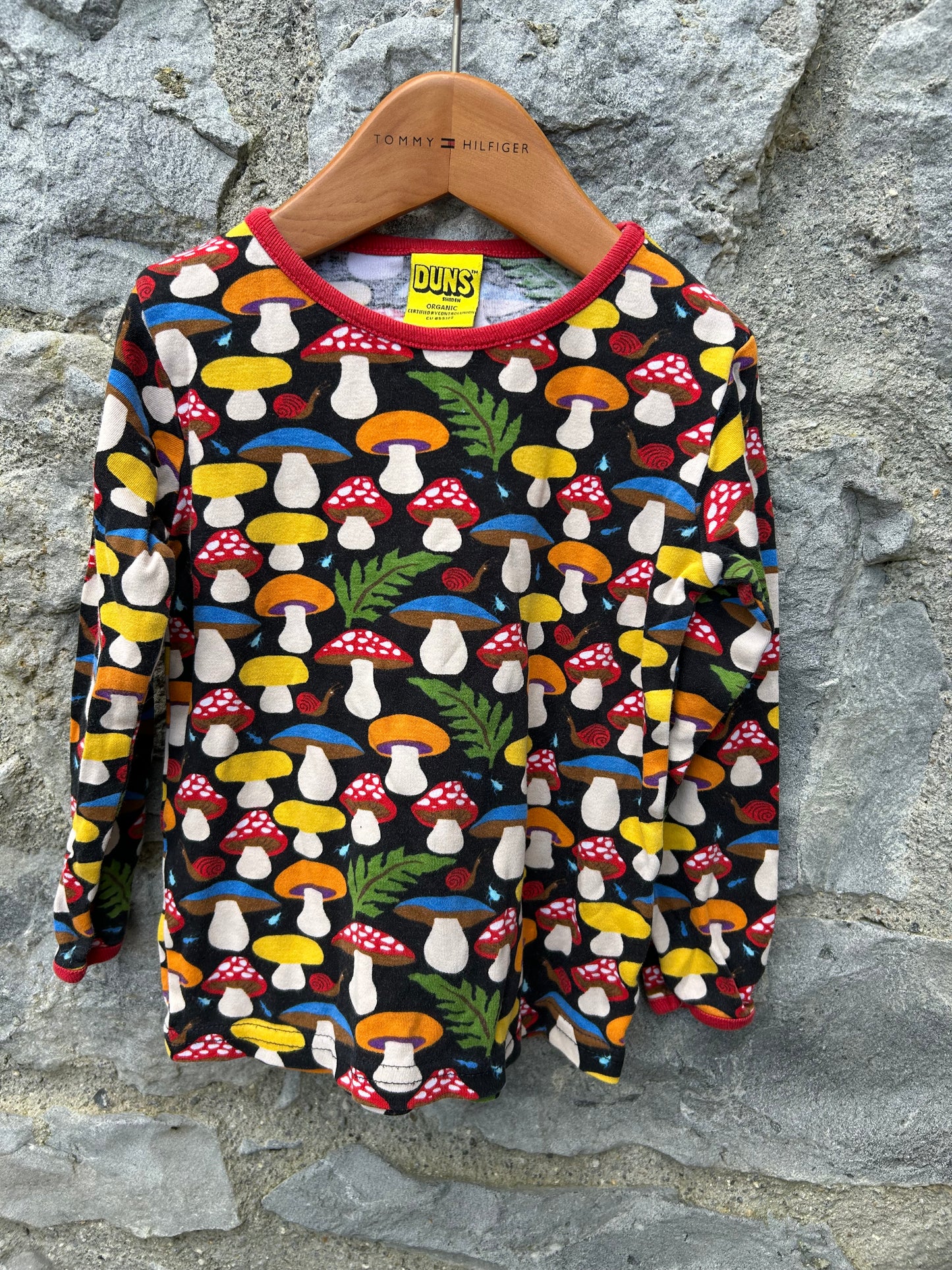 Mushrooms black top 2-3y (92-98cm)